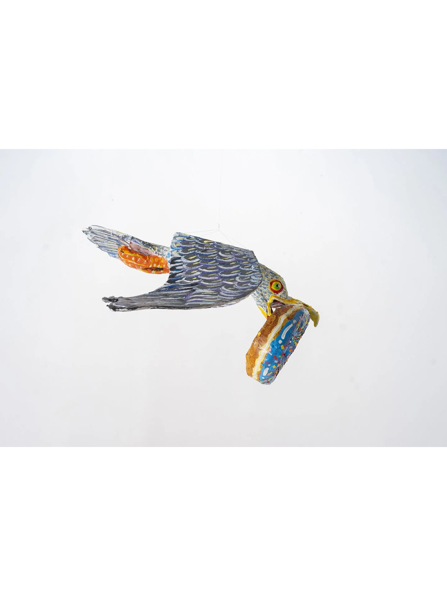 AndreaBergen_BlueDonutSeagull_29x10x20_BJB_DSC0710_web.jpg