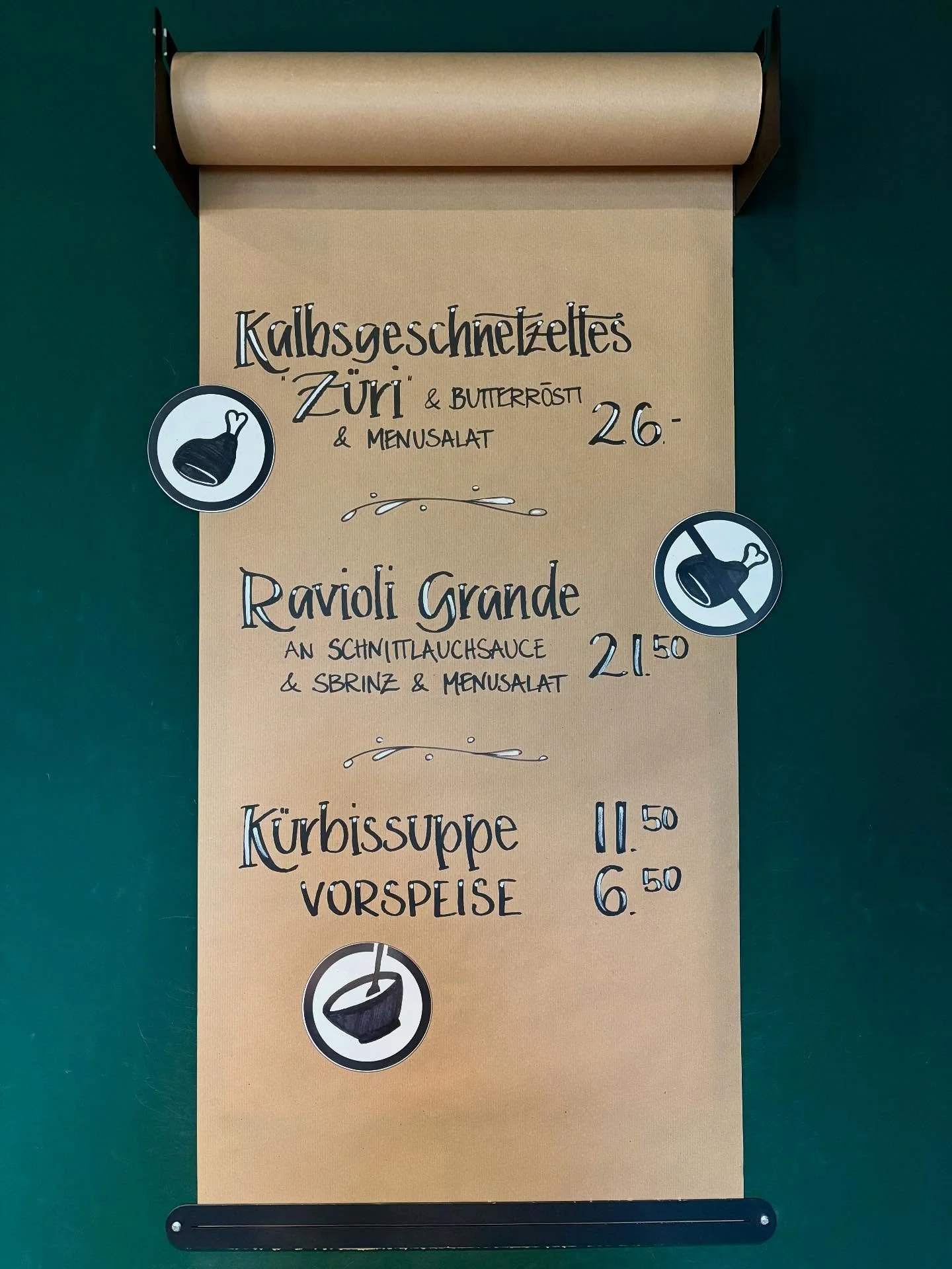 Komm vorbei, wir freuen uns auf DICH!
📞 Ruf uns am besten kurz an und wir reservieren Dir einen Platz für den Zmittag 🥳
Bis bald! :)