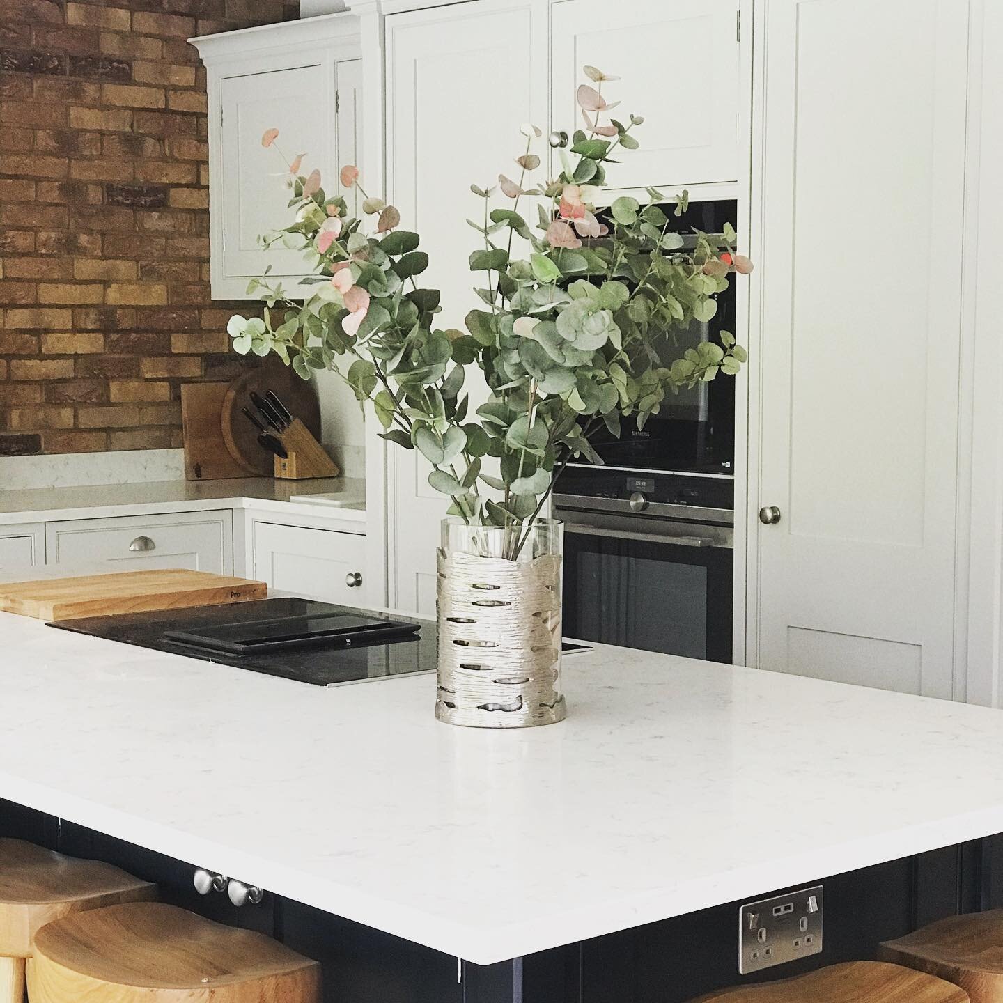 Before lockdown we had been working with a client on a whole house renovation and refurbishment. It was a large project and they were due to move back in the week of lockdown. Well as you all know COVID-19 tried to get the better of us and whilst a l