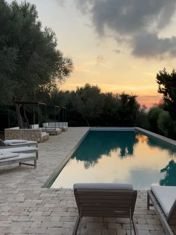 〰️ Connection. To self. To nature. To each other.
This past week we moved, hiked, swam, created, and rested together. We shared dynamic Pilates at sunrise, boat trips and wild swims, long grounding hikes, creative workshops, sound baths, restorative