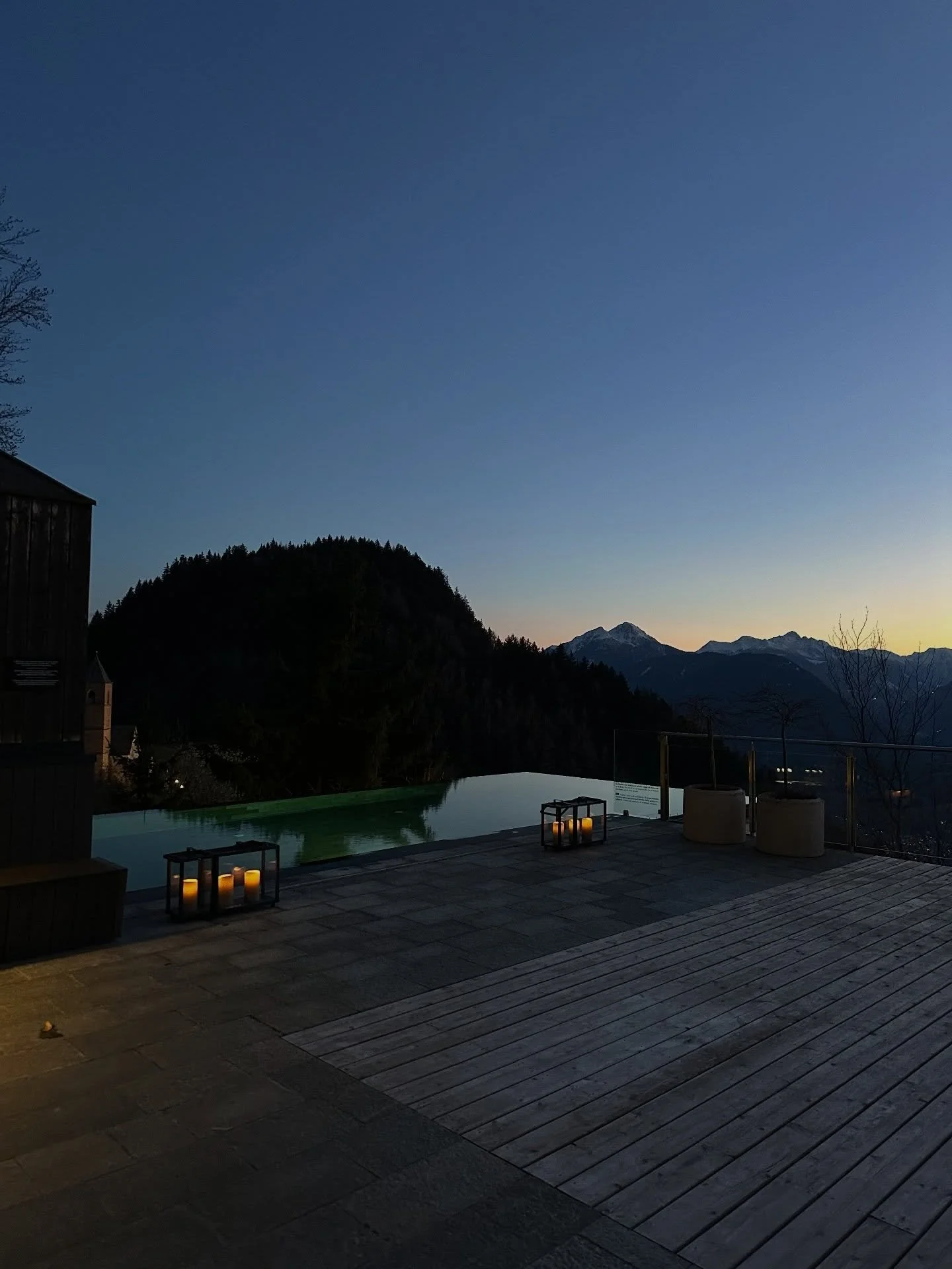 〰️ Dolomites, you were something else 🤍

We hiked, laughed (a lot), sauna&rsquo;ed, swam, rested.
We moved, breathed, stretched, softened, cried. Cold plunged, forest bathed, onsen&rsquo;ed. Plus, of course the Yoga, Pilates, Meditation, Lymphatic +