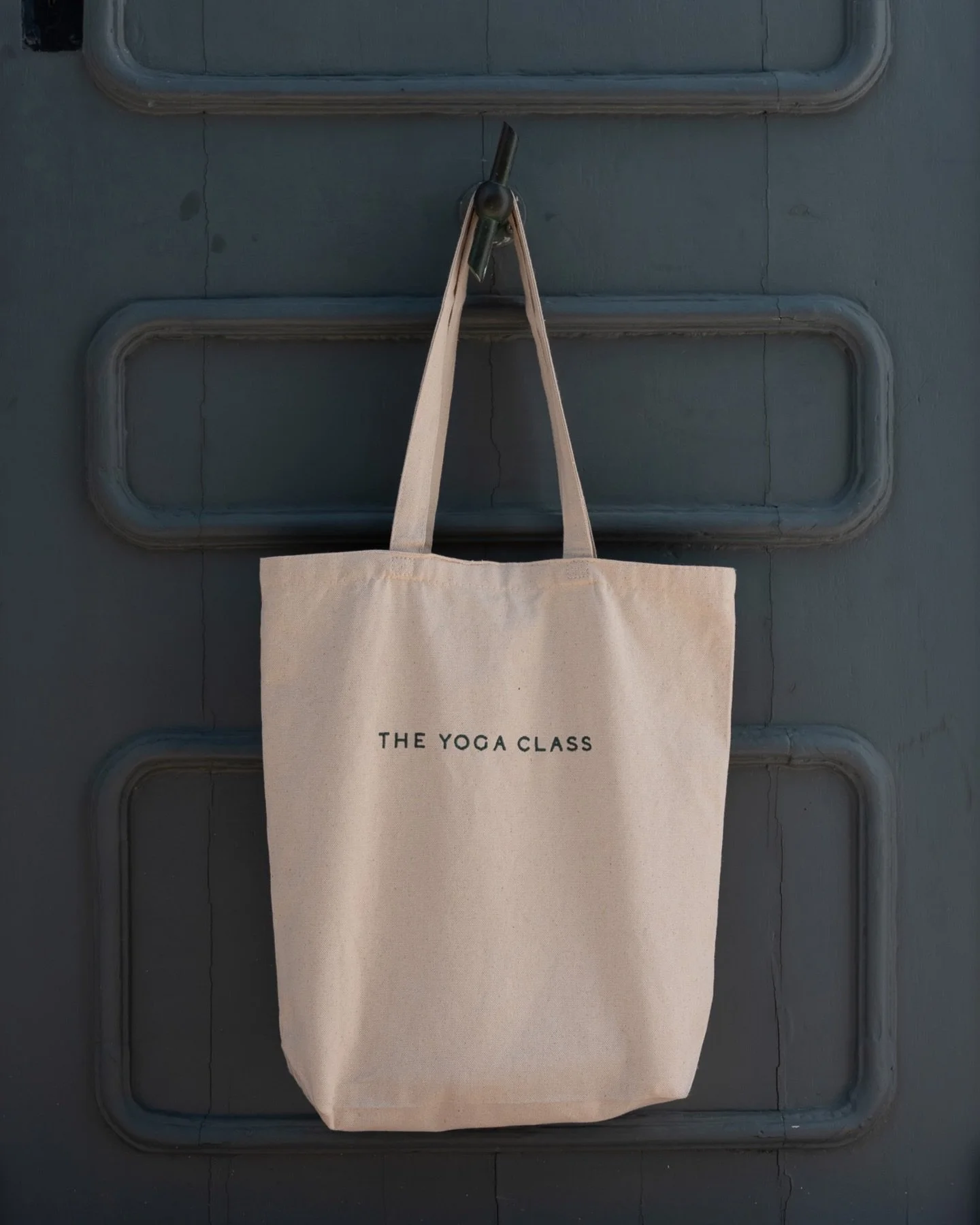 〰️ GIVEAWAY~ we are giving away away a little piece of our last Retreat to YOU 🤍

What welcomed each guest on arrival- in our Dolomites retreat goodie bag- is now yours to win. Encompassing all of the layers of the retreat, movement, rest, and rit