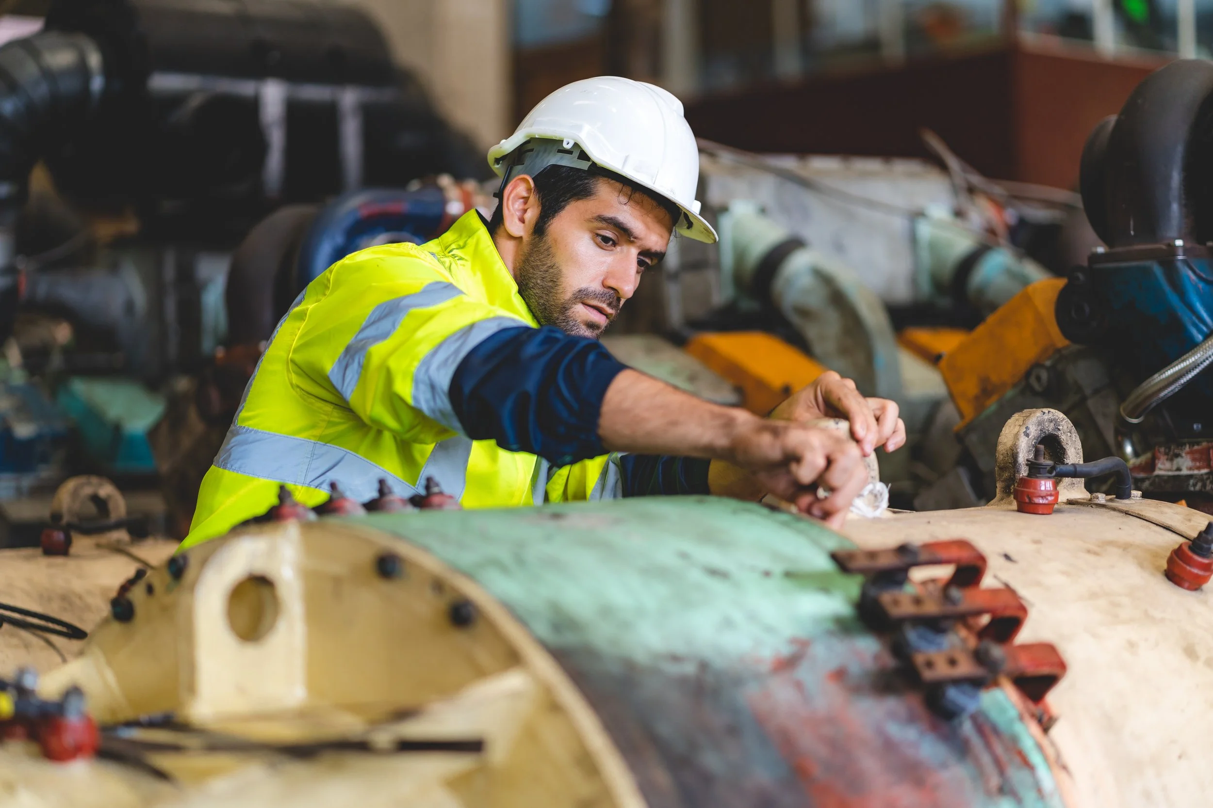 Diesel Mechanic vs. Heavy Equipment Mechanic: Pay Differences and Career Paths in 2026