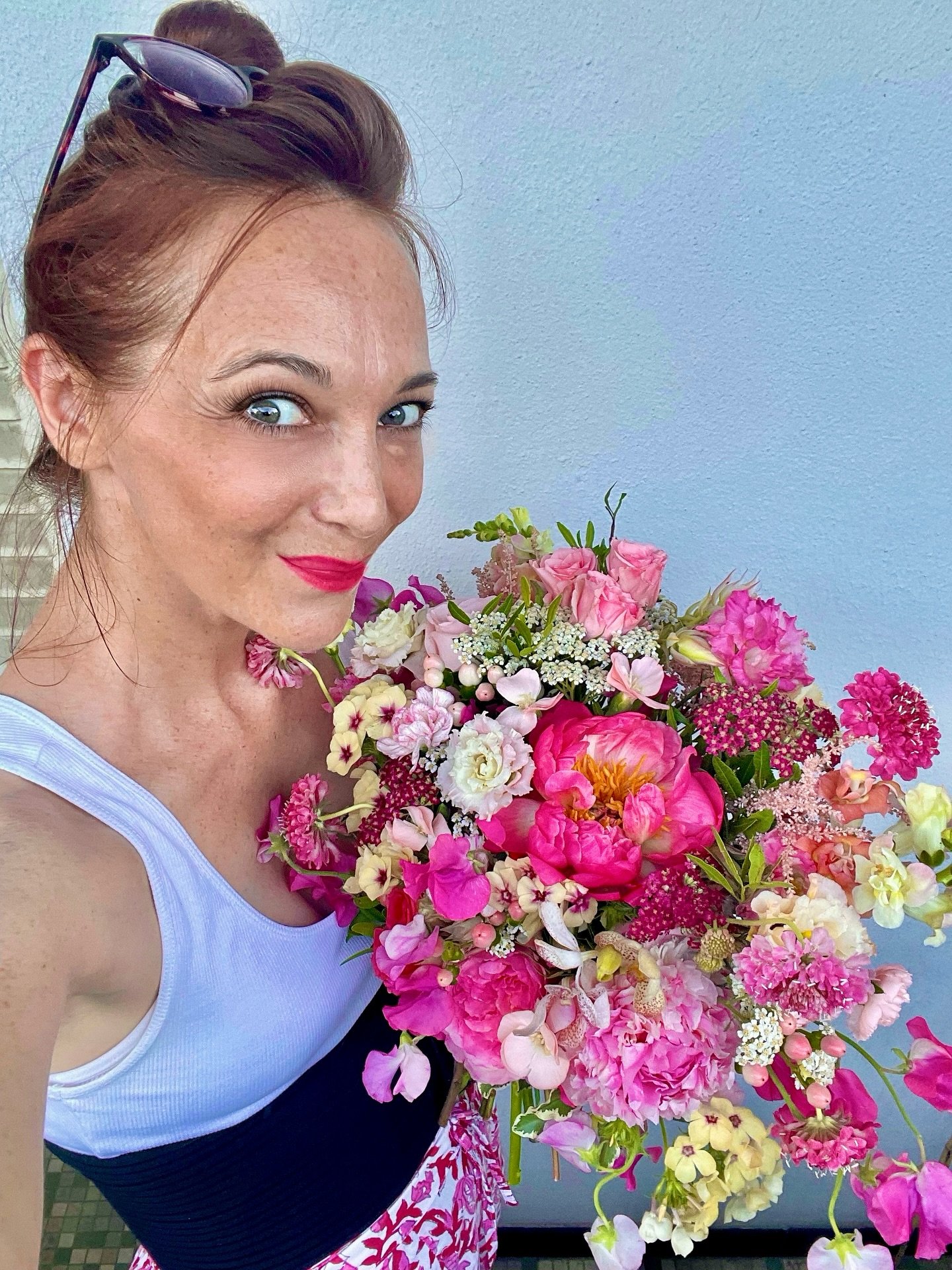 Je ne pensais pas pouvoir recr&eacute;er. Il y avait ce vide, cette distance entre moi et ce que j&rsquo;aimais faire. Et puis, les fleurs. Elles se sont impos&eacute;es en douceur, sans bruit, comme une main tendue. Elles ont ramen&eacute; la lumi&e