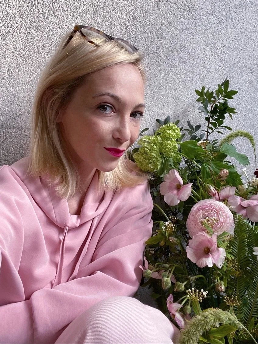 Toujours matchy avec mes fleurs 🌸
(Beaucoup de rose aussi 😜) 

&mdash;
#matchymatchy #fleursroses #pinkflowers #floralarrangements #minuitsauvage #fleuristemariage #fleuristeevenementiel #fleuristeparis #floraldecoration #floraldesign #lavieenrose 
