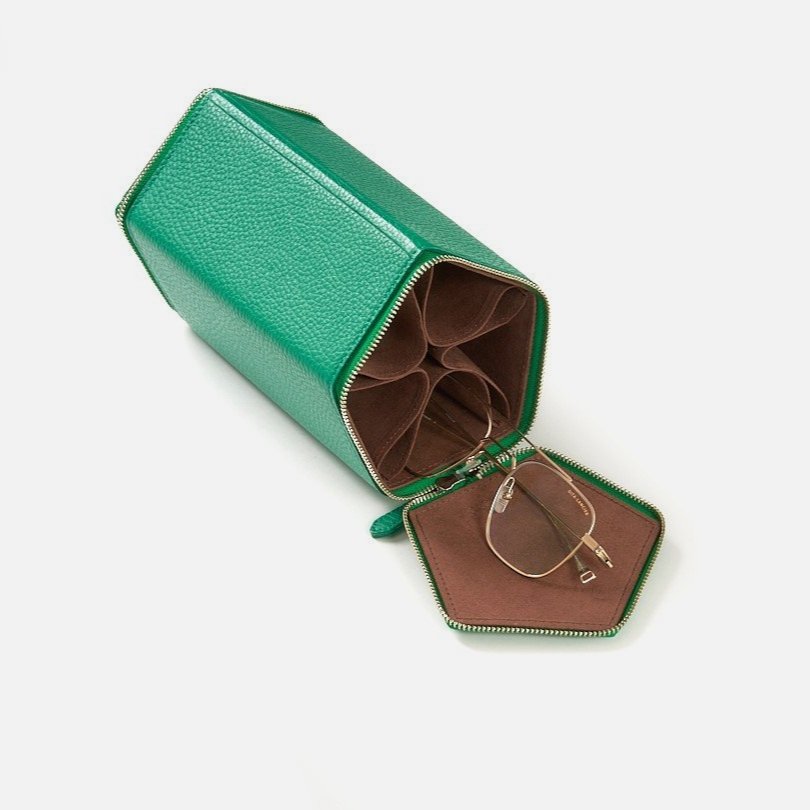 Brillenbox, Sammelbox von Diffuser Tokyo aus Leder in Grün