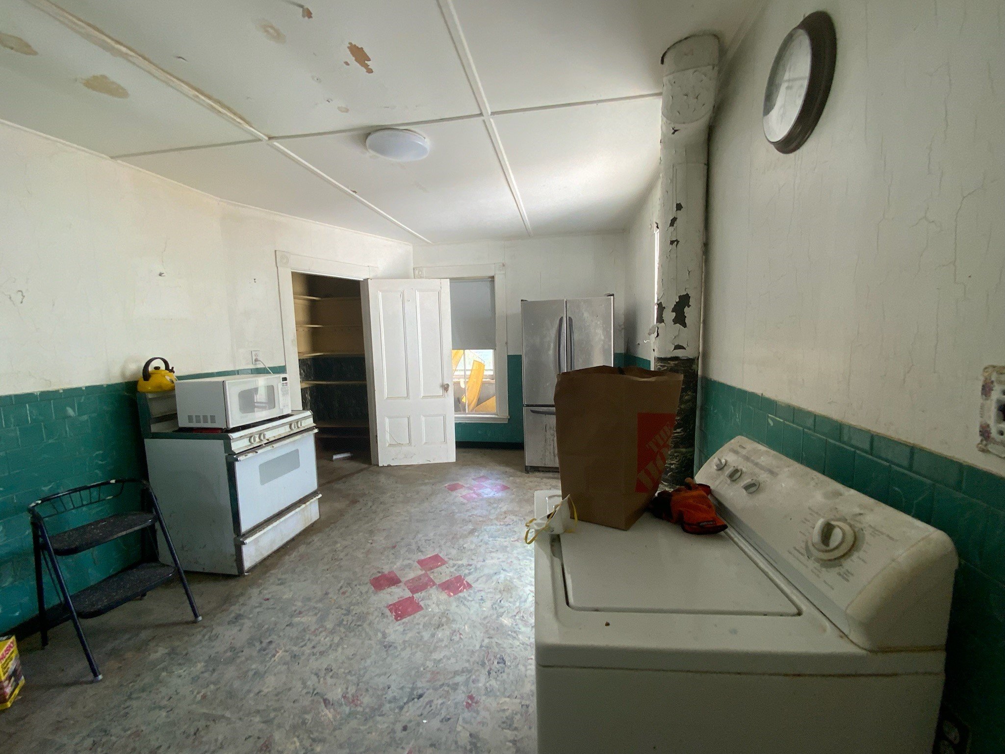 existing kitchen.jpeg