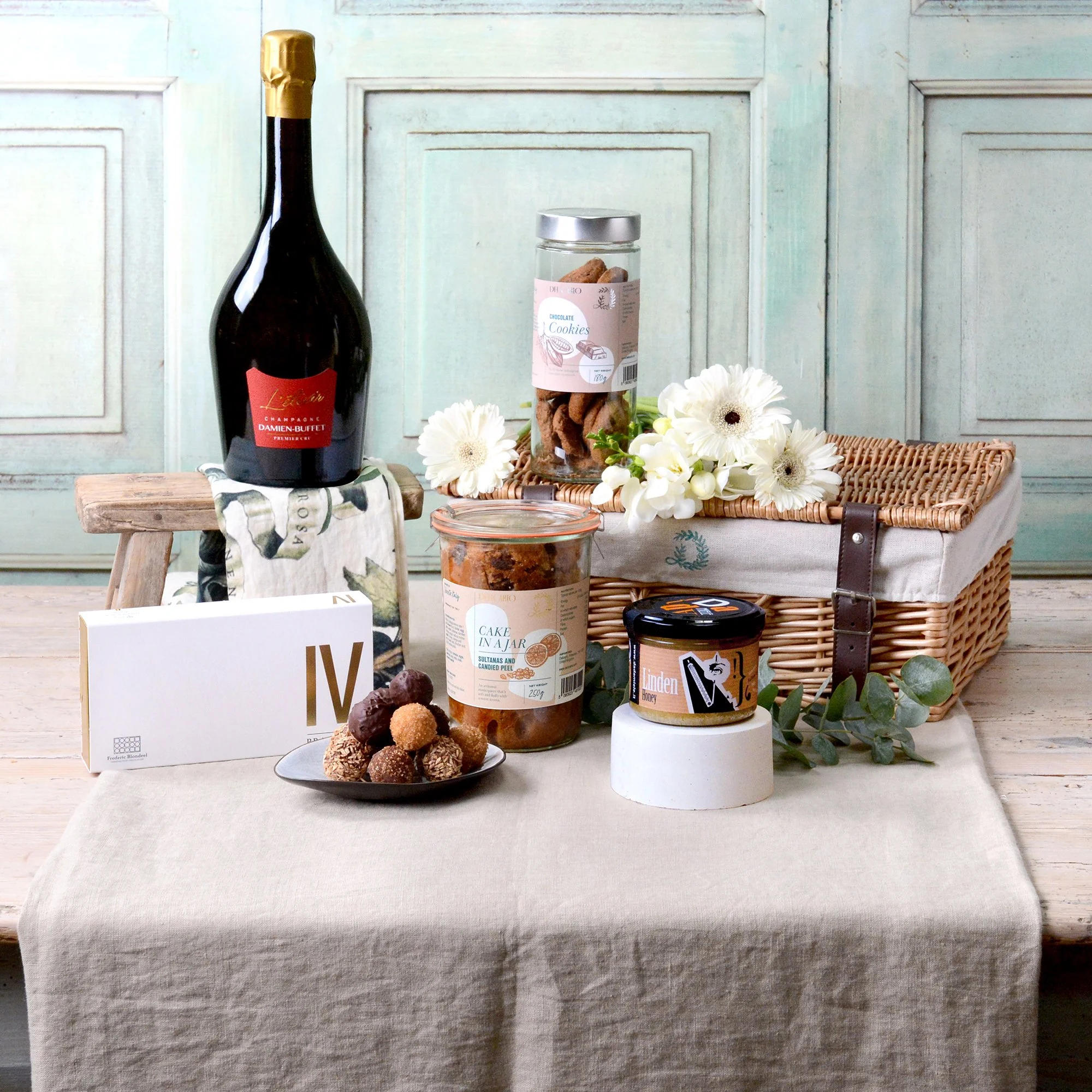 Delicario Gourmet Affair Hamper £130.00
