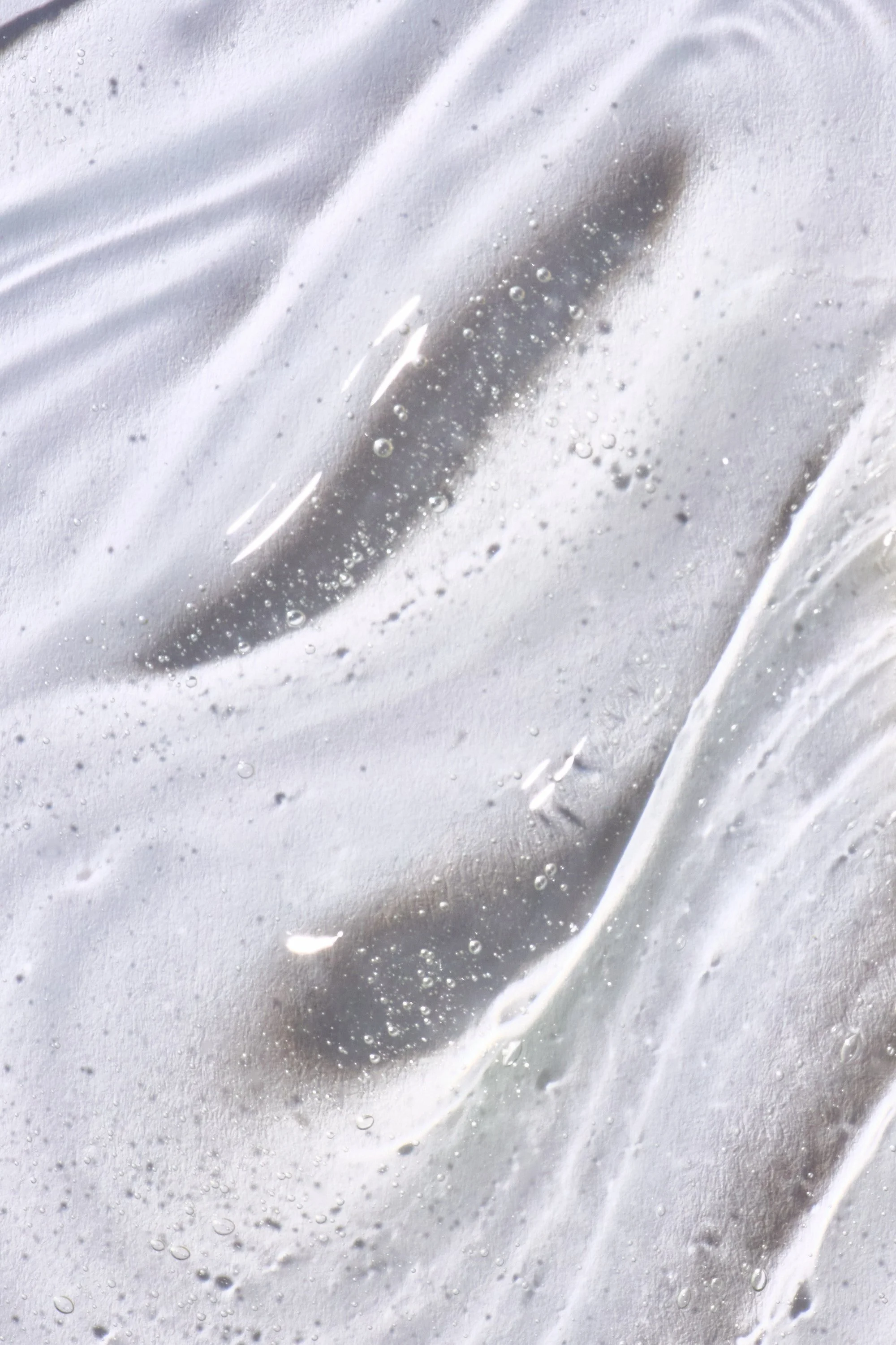 RR_Day1_CamA_MoistureInfusionToner_Swatch_0046 1.jpg