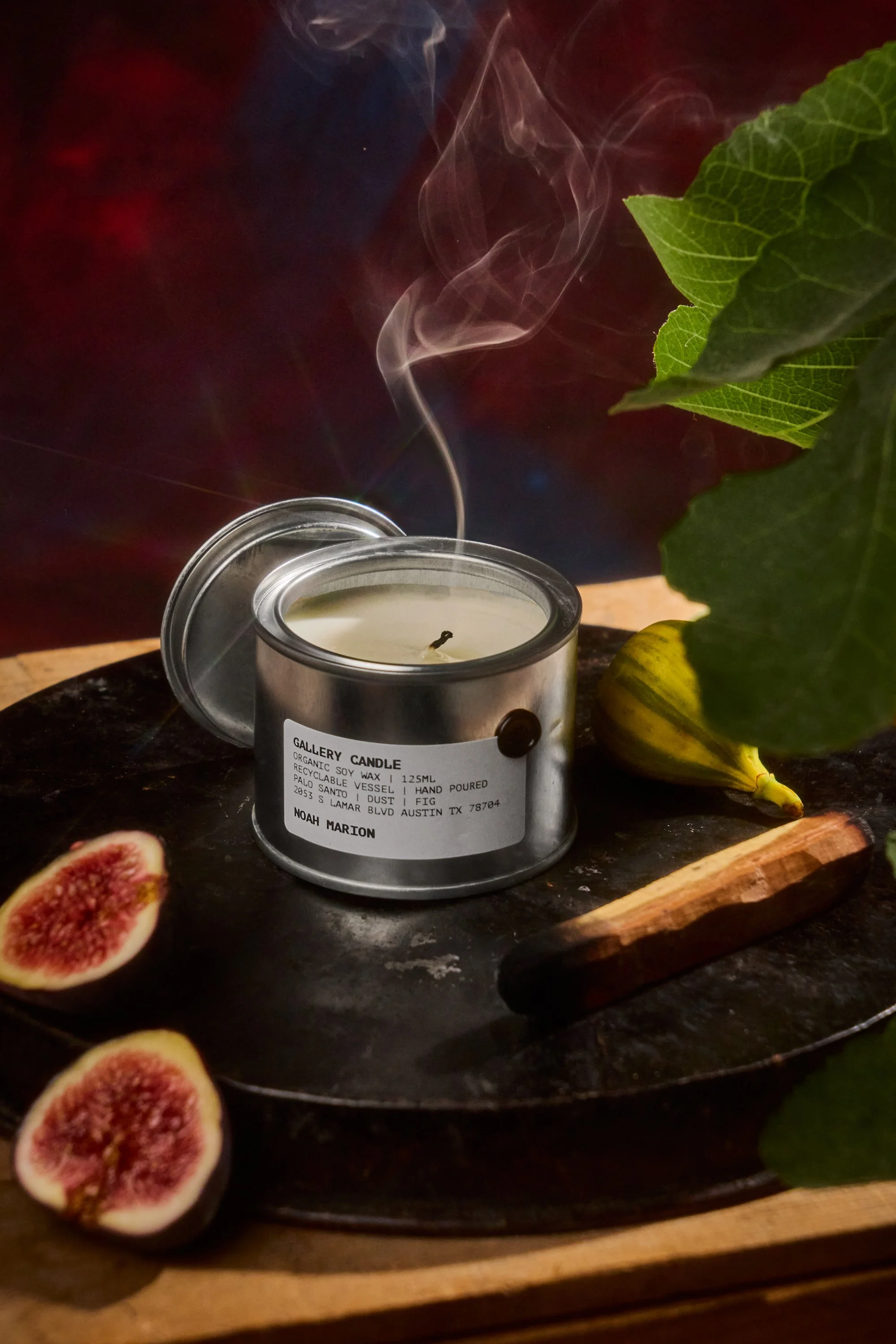 NM_8-26_Gallery_Candle-125mL-Lit_1884.jpg