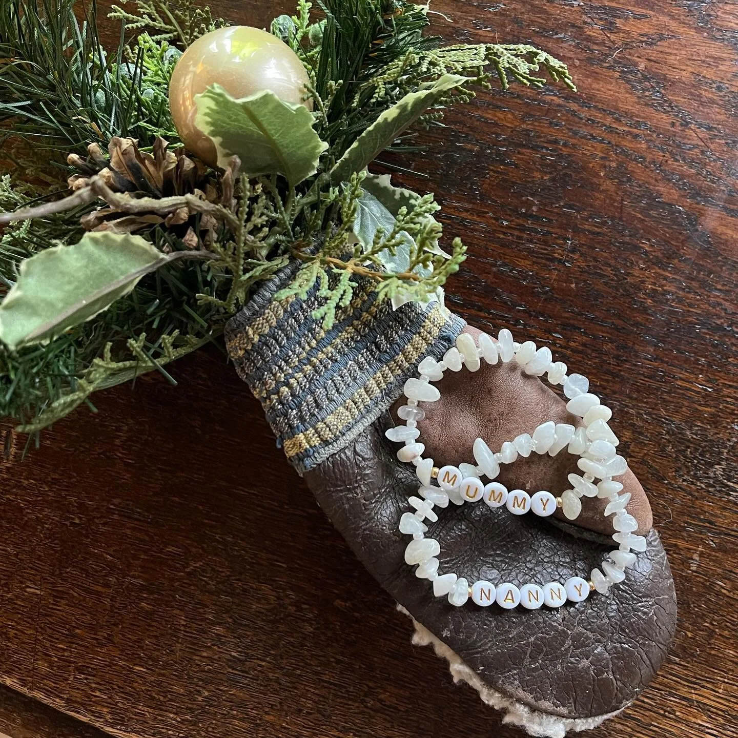Loved making this sweet duo moonstone bracelets. Perfect gift for a new mama and grandmother 🤍