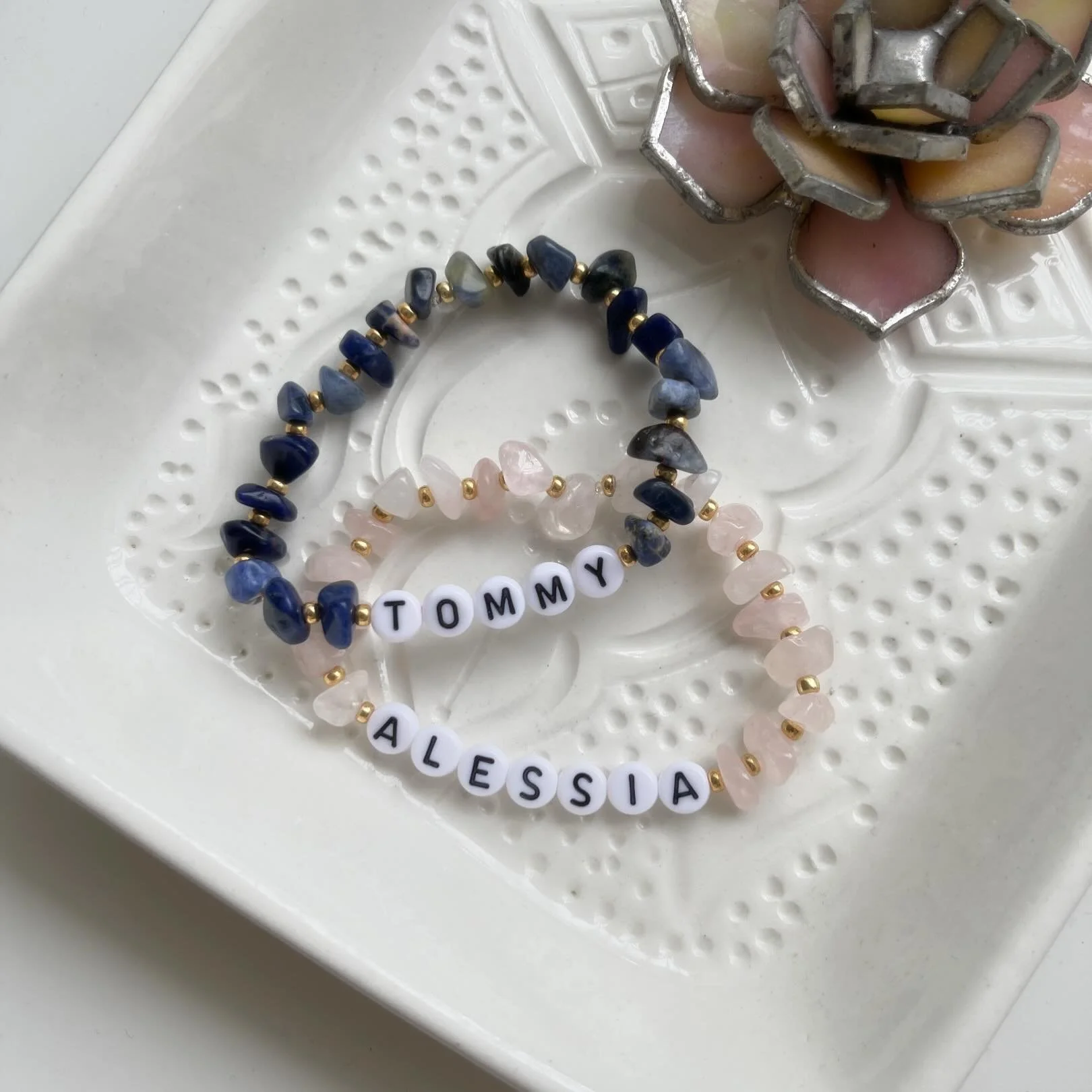 Gorgeous bracelet set sent out this week in one of our favourite colour combinations. The dark blue sodalite with the light pink rose quartz is so elegant and beautiful together. 💙🩷