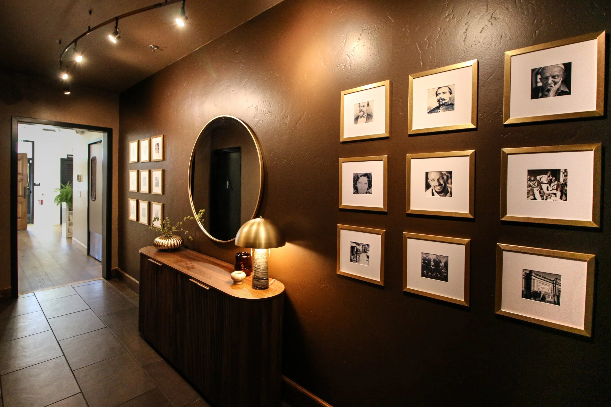 Hall (b)-2.jpg