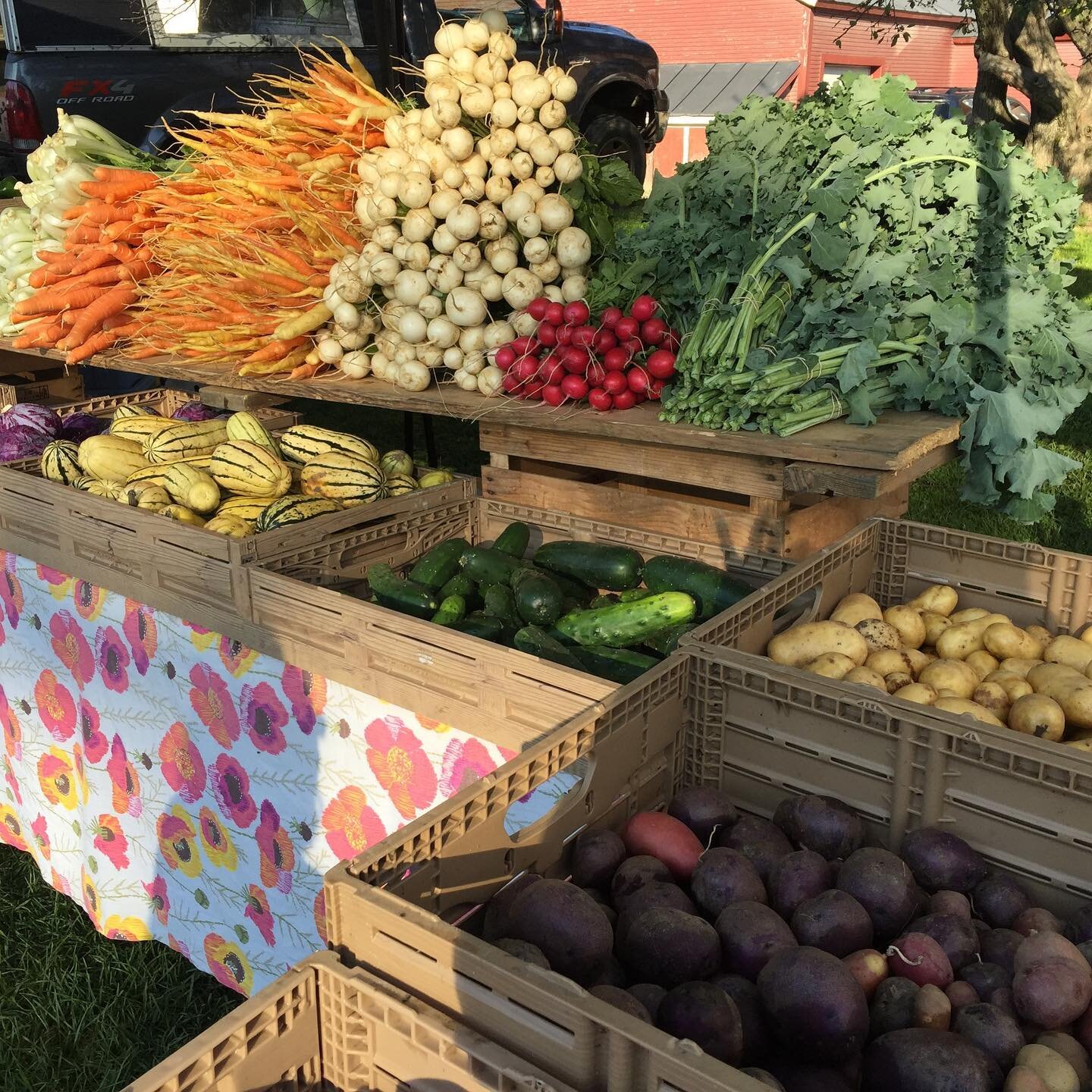 Last market this coming Saturday (10/10)! Come pick up some autumn bounty from our farmers, great prepared foods and crafts - don&rsquo;t miss it! Pre-ordering and pre-paying ensures you won&rsquo;t miss out on various items at market, but it isn&rsq
