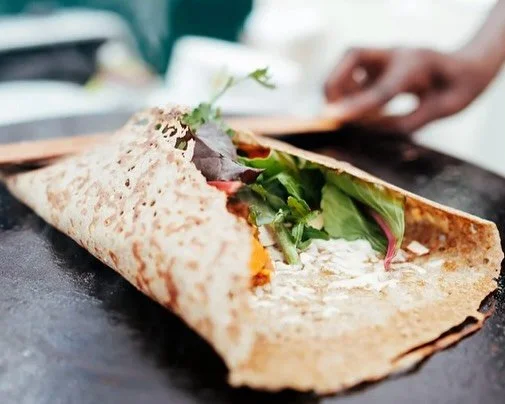 Aren&rsquo;t the @waitsfieldfarmersmarket food vendors the BEST? We definitely love them! 🙌 Saturday is our last market of the season. Stop by for a delicious breakfast, lunch, snack or a to go dinner from @south_mountain_catering_crepes @jolitaskit