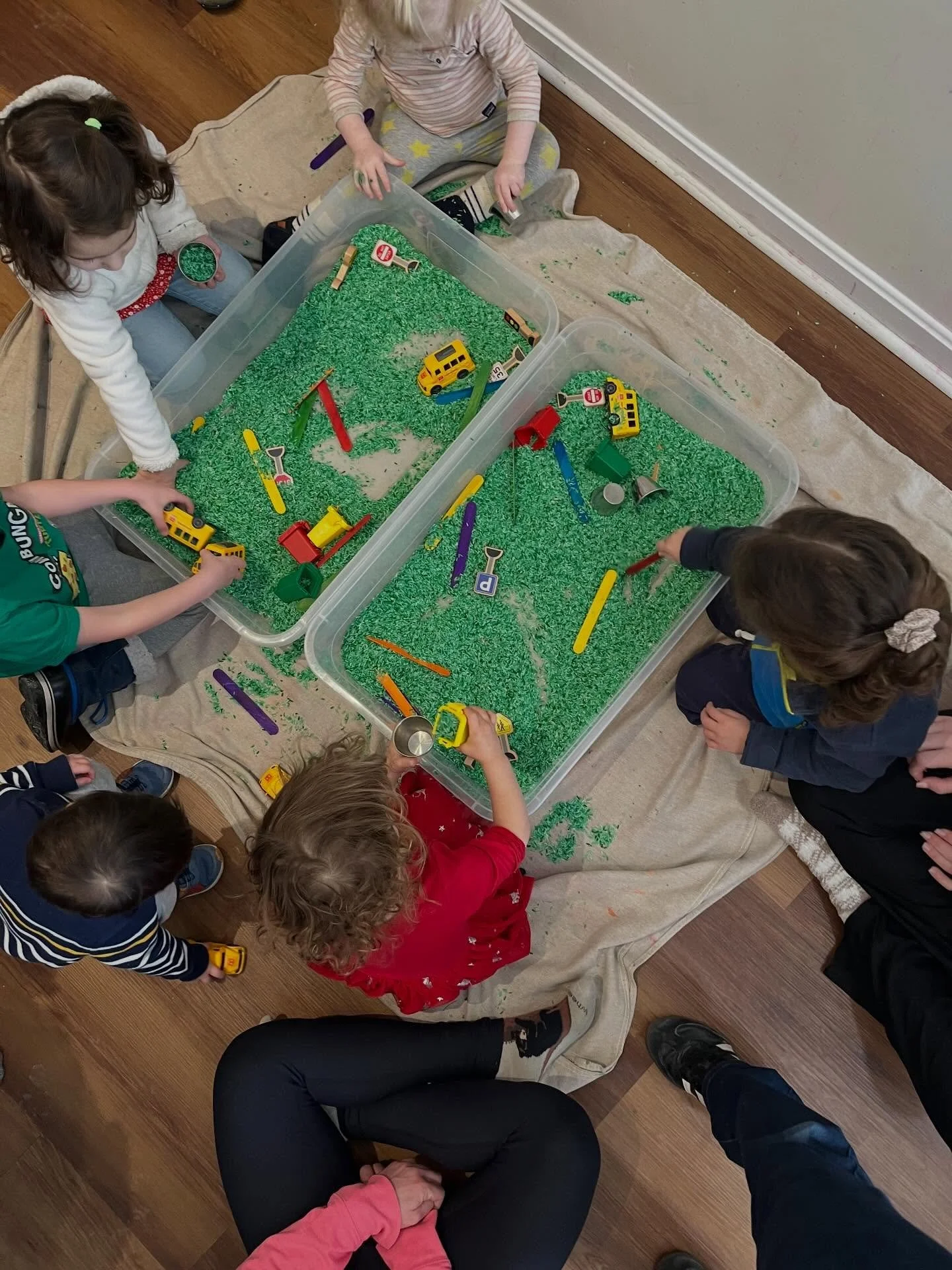 Tuesday morning vehicle-themed class 🚗 🛞 🚍