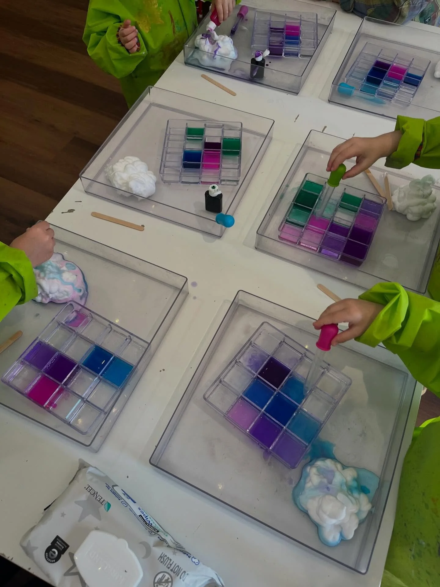 This week, our stations for Sensory Fun classes (18 months - 5 years) were inspired by Yayoi Kusama&rsquo;s art. She is sometimes called, &ldquo;The Princess of Polka Dots,&rdquo; because much of her artwork has dots. We were inspired to create our o