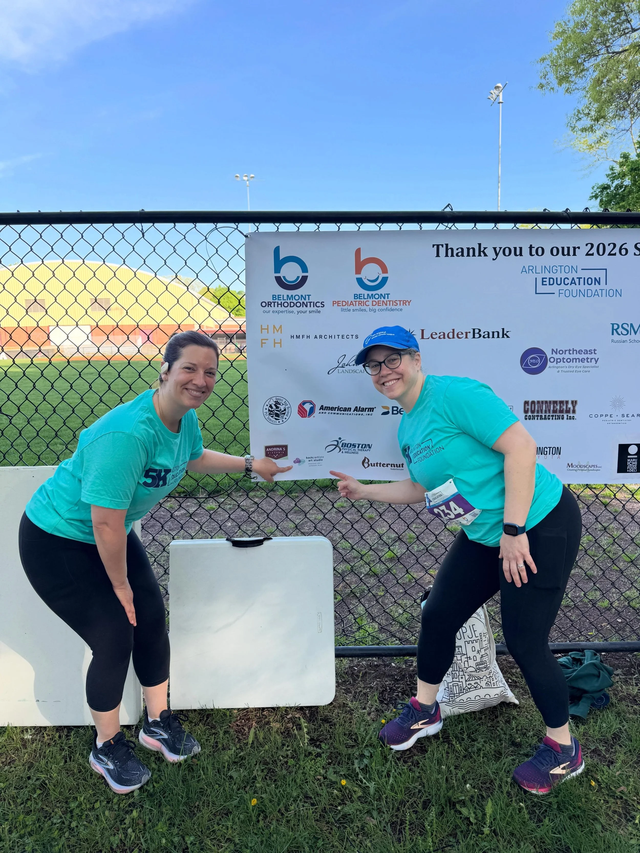 Backyartists Art Studio is a proud sponsor of @arlingtoneducationfoundation. We loved running the 5k in support of them this morning!