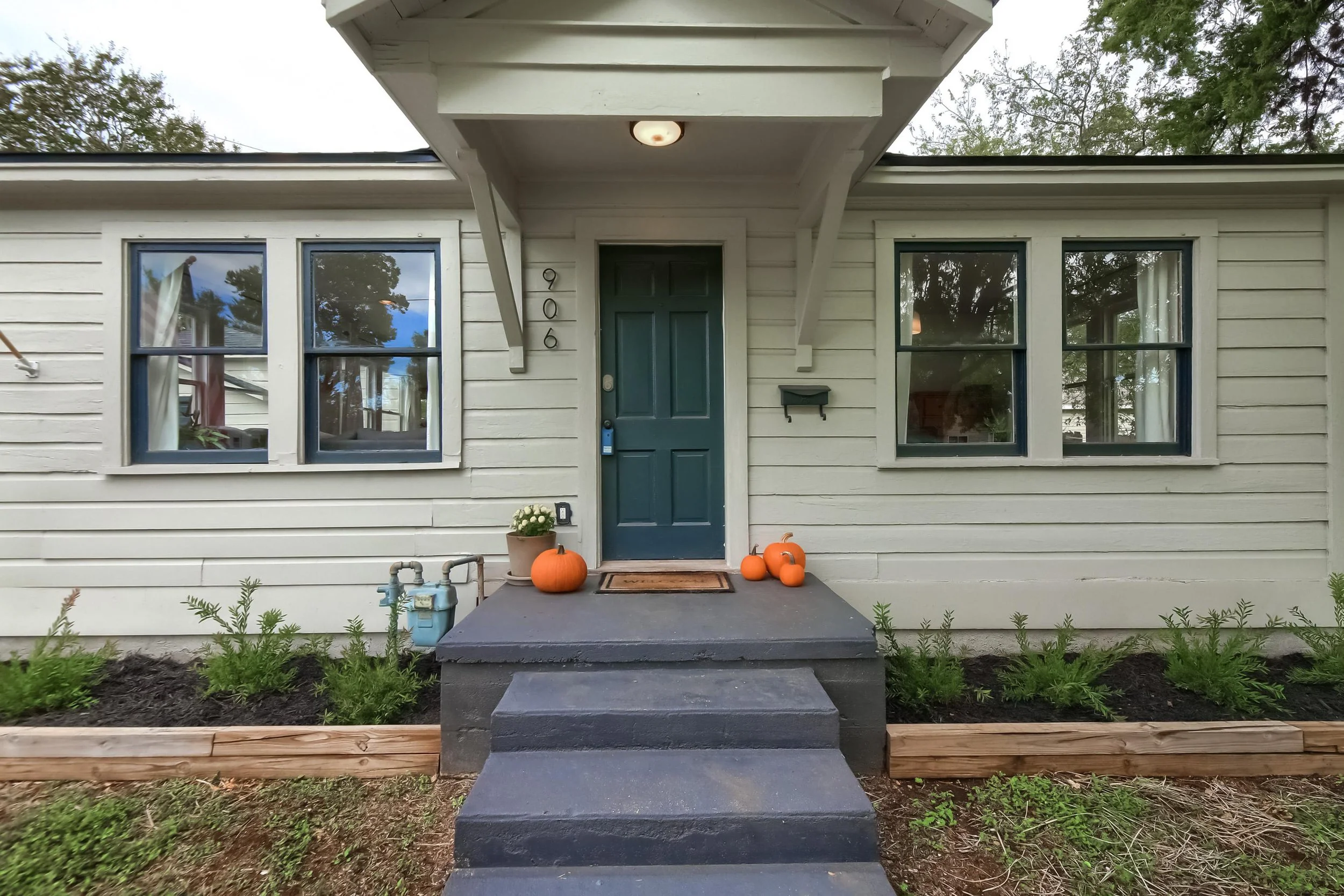 906 E Liberty Street