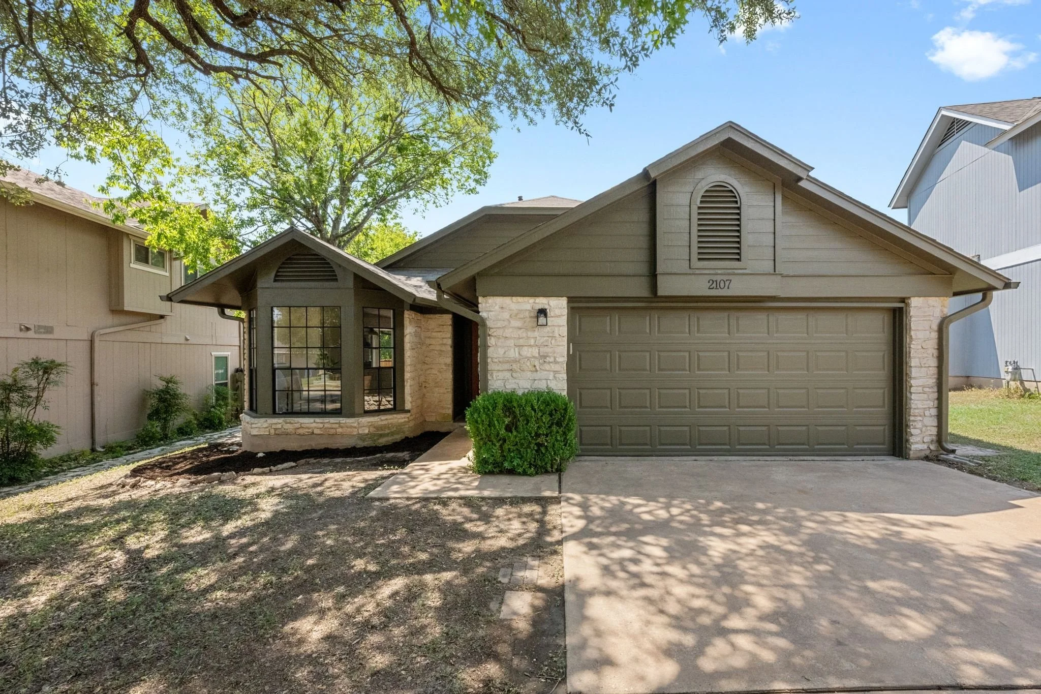 2107 Waterway Bend