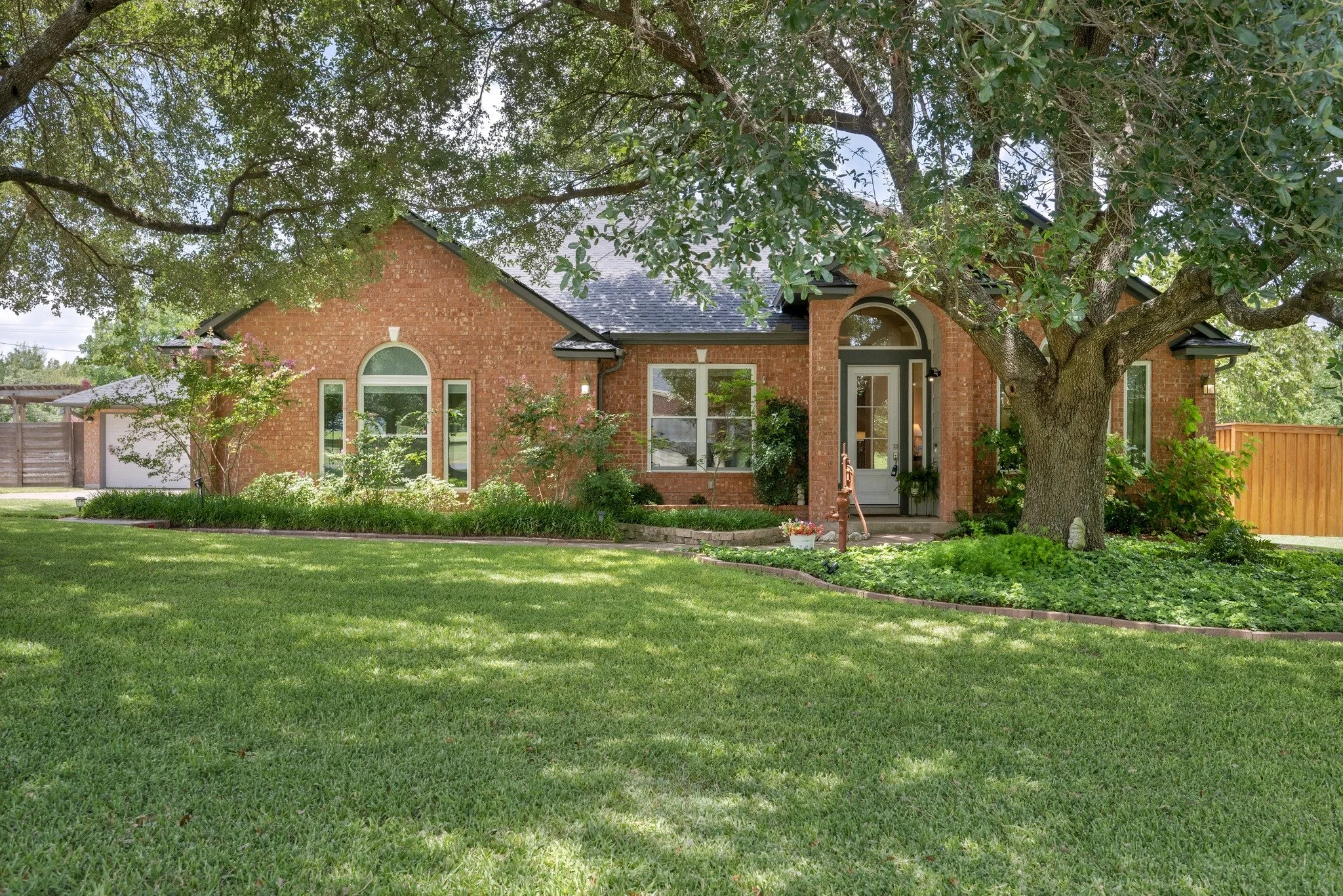 1304 Windcrest Dr