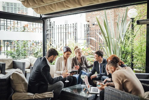 Eight Secrets To Make Small Talk Pleasant, Worthwhile And Informative