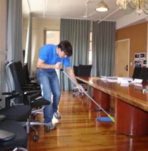 office cleaning and maintenance