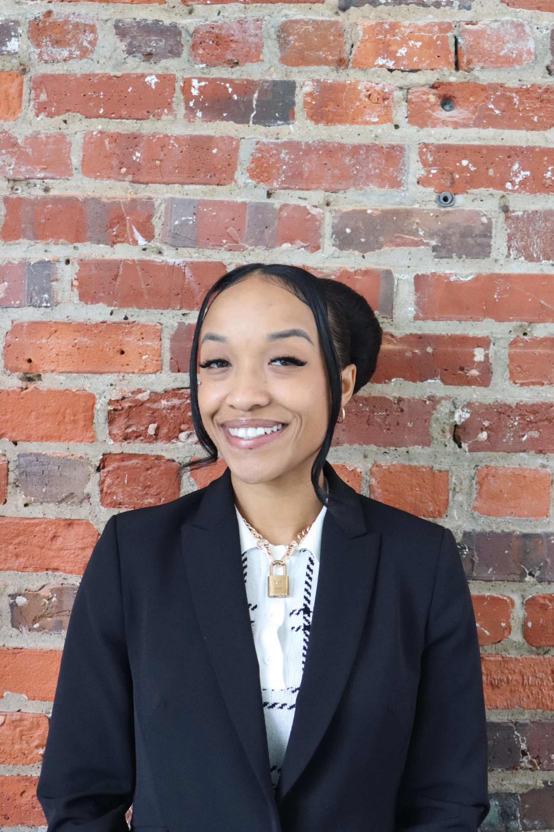 Shavon Jones, Asset Manager
