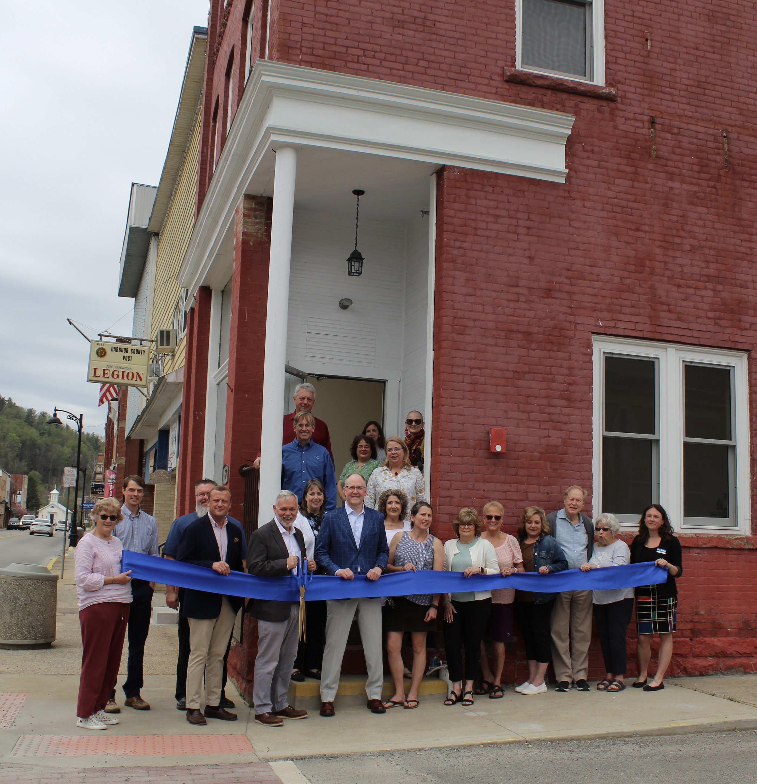 WoodsGeorge_RibbonCutting.jpg
