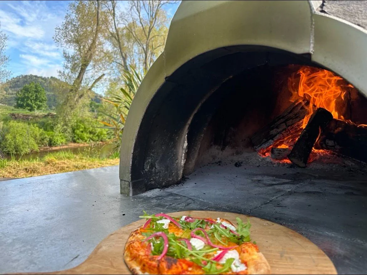AhiPizza2.jpg