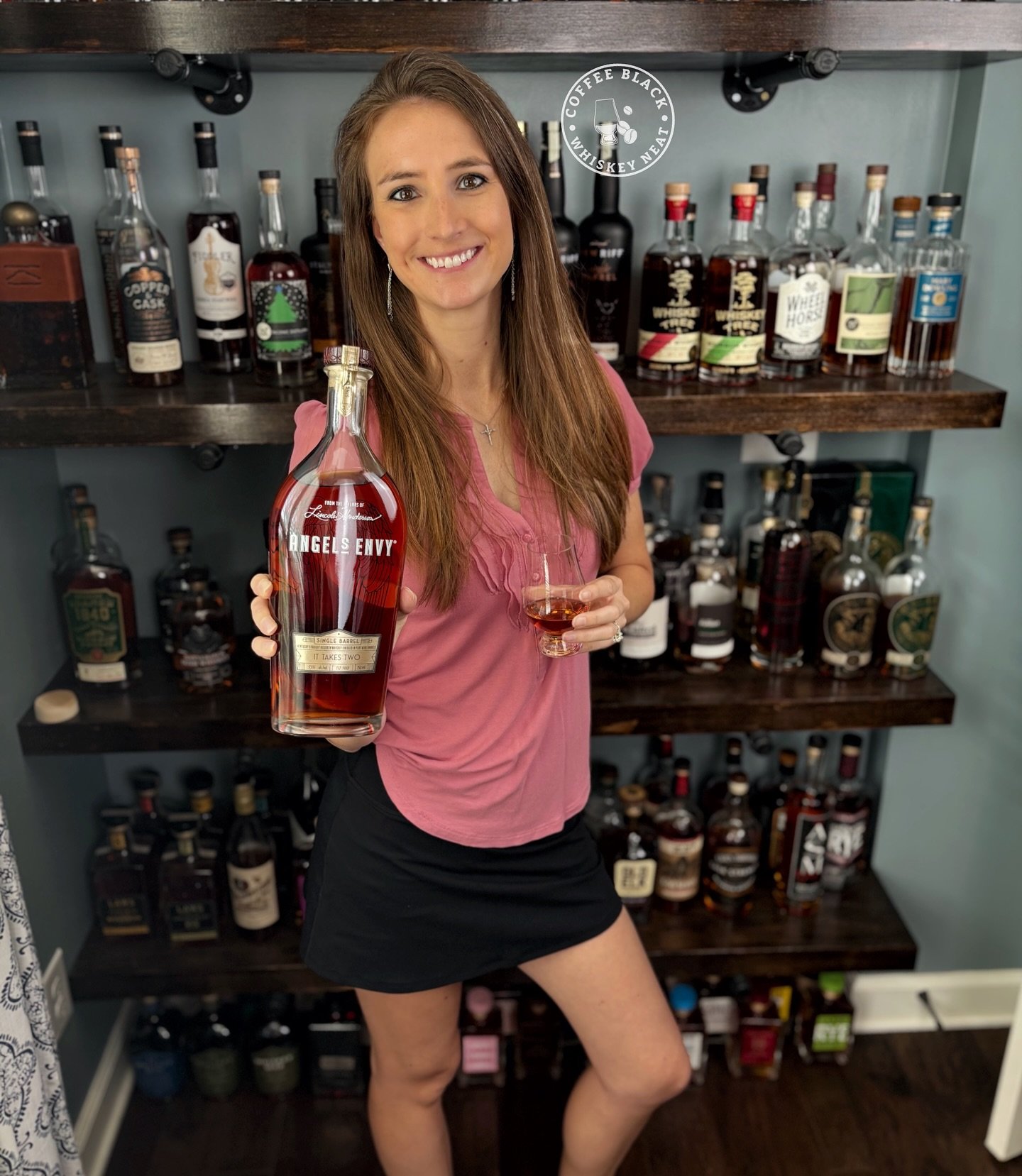 #thirstythursday with some @angelsenvy store pick from @lazydayliquors at 110 proof. Strawberry shortcake on the nose, milk chocolate and black cherry on the palate with a candied ginger and white grape finish. 
.
.
.
#whiskey #whiskeygram #whiskeywo