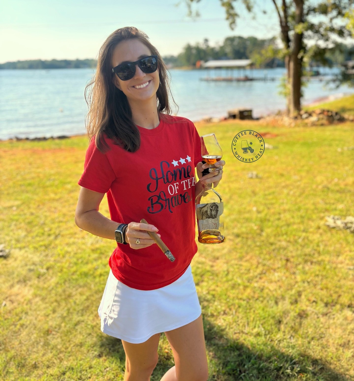 Home of the free because of the brave. Wishing everyone a safe and happy 4th of July! πΊπΈπ₯
.
.
.
#whiskey #whiskeywoman #whiskeyneat #whiskeytime #whiskeygram #bourbon #bourbonwhiskey #bourbonneat #bourbongram #bourbongirl #kentuckybourbon #buffalo