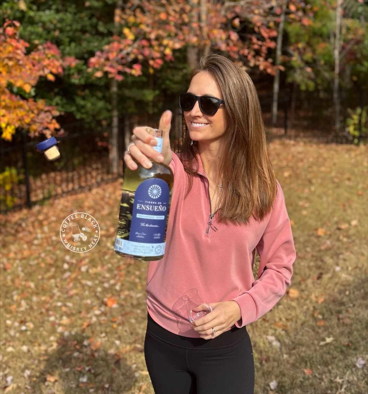 Shades on, 70 degrees, sun is shining and @ensueno.tequila is pouring. How are y&rsquo;all kicking off the weekend? 
.
.
.
#tequila #tequilatequila #tequilatime #ensue&ntilde;otequila #tequilagirl #reposado #reposadotequila #barrelaged #additivefreet