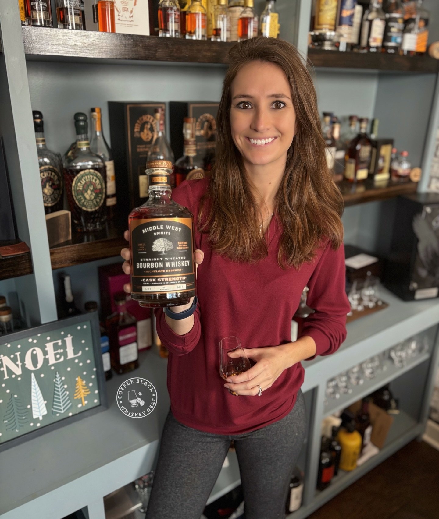 Enjoying a glass with friends and family is what Thanksgiving (weekend) is all about. What pours do you bring out for the holidays?
.
.
.
#whiskey #whiskeygram #whiskeywoman #whiskeywomen #whiskeyneat #whiskeynerd #whiskeybar #homebar #bourbonbar #bo