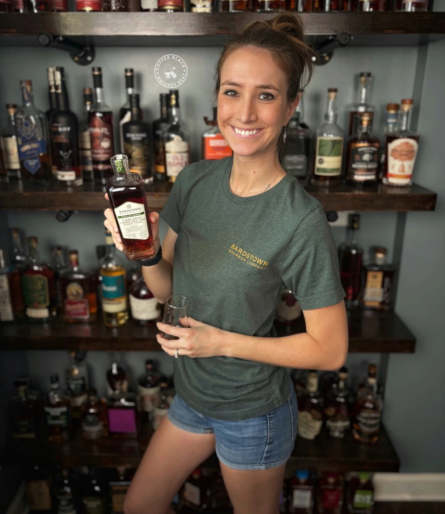 @bardstownbourbonco Cascadia Garryana Oak barrel finish bourbon. A blend of 9-10 yr KY and IN bourbons finished for 10 months in garryana oak at 107.5 proof. Toffee, papaya, and apple crumble on the nose followed by brown sugar pop tarts, nutmeg, and