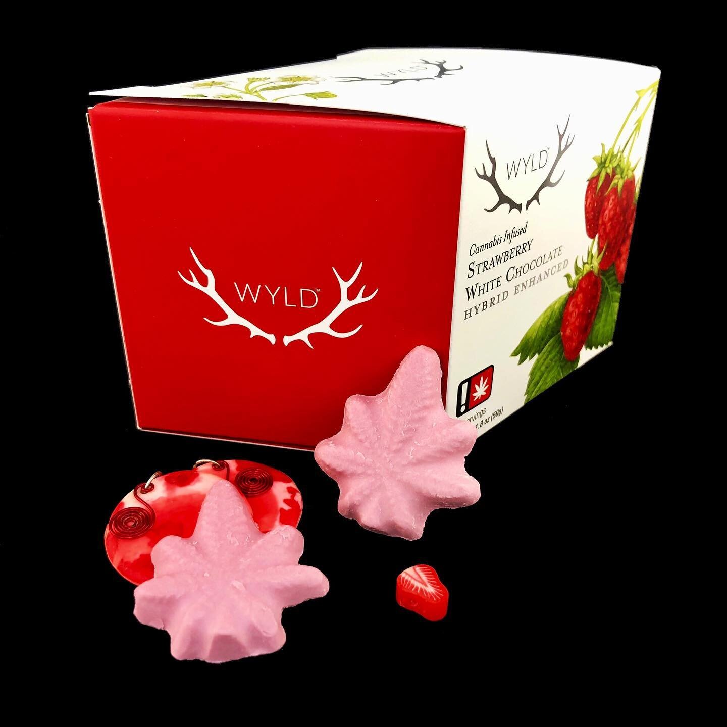 Infused Strawberry White Chocolates from @wyld_canna ! Enhanced with hybrid cannabis these chocolates smell like a strawberry cream dream. Keep the 10 servings to yourself, or share with a friend.

For use only by adults 21 and older. Keep out of rea