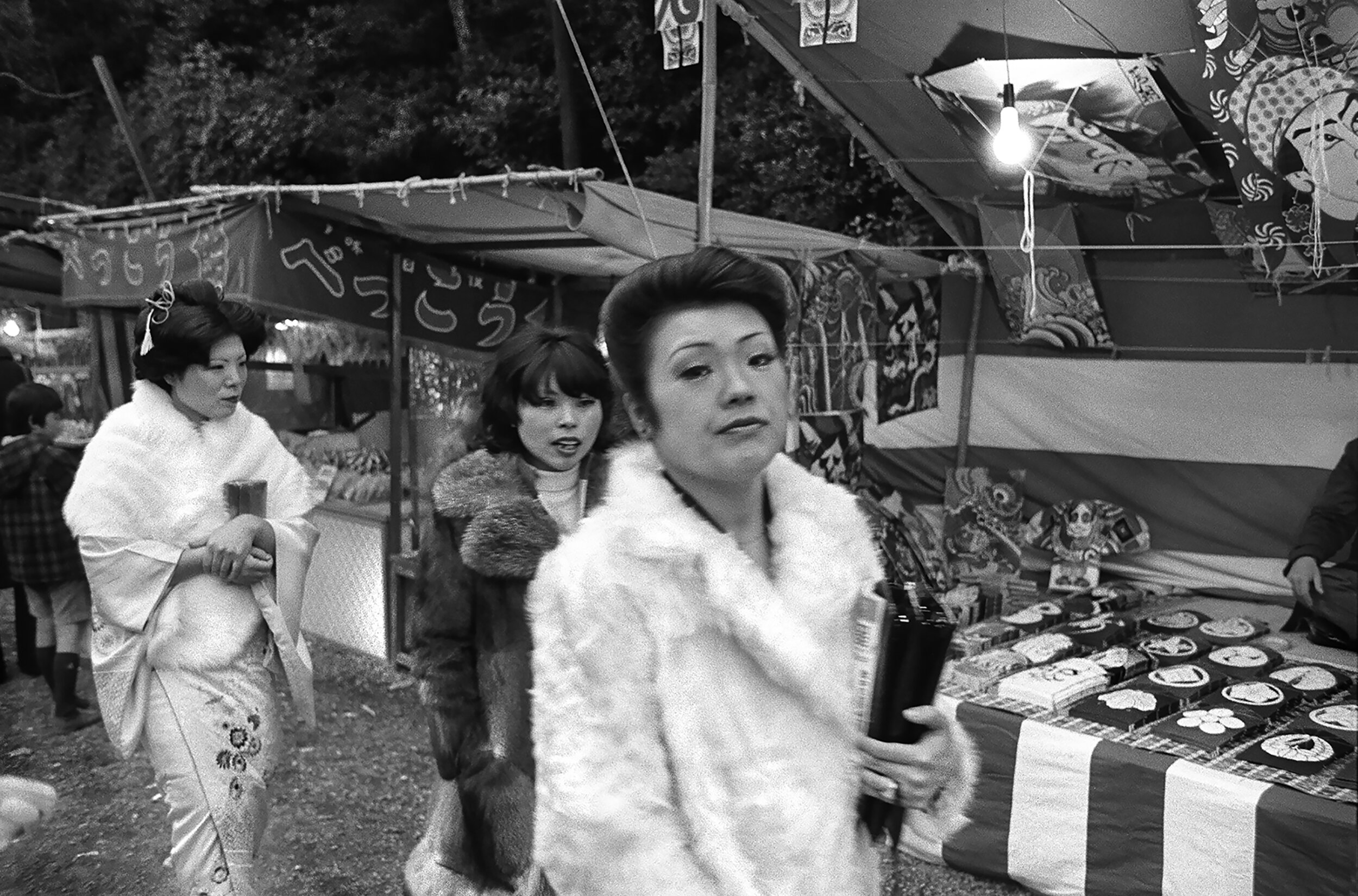 Tsurugaoka Hachimangu Shrine, Hatsumoude, (New Years holiday visit), January 1977.