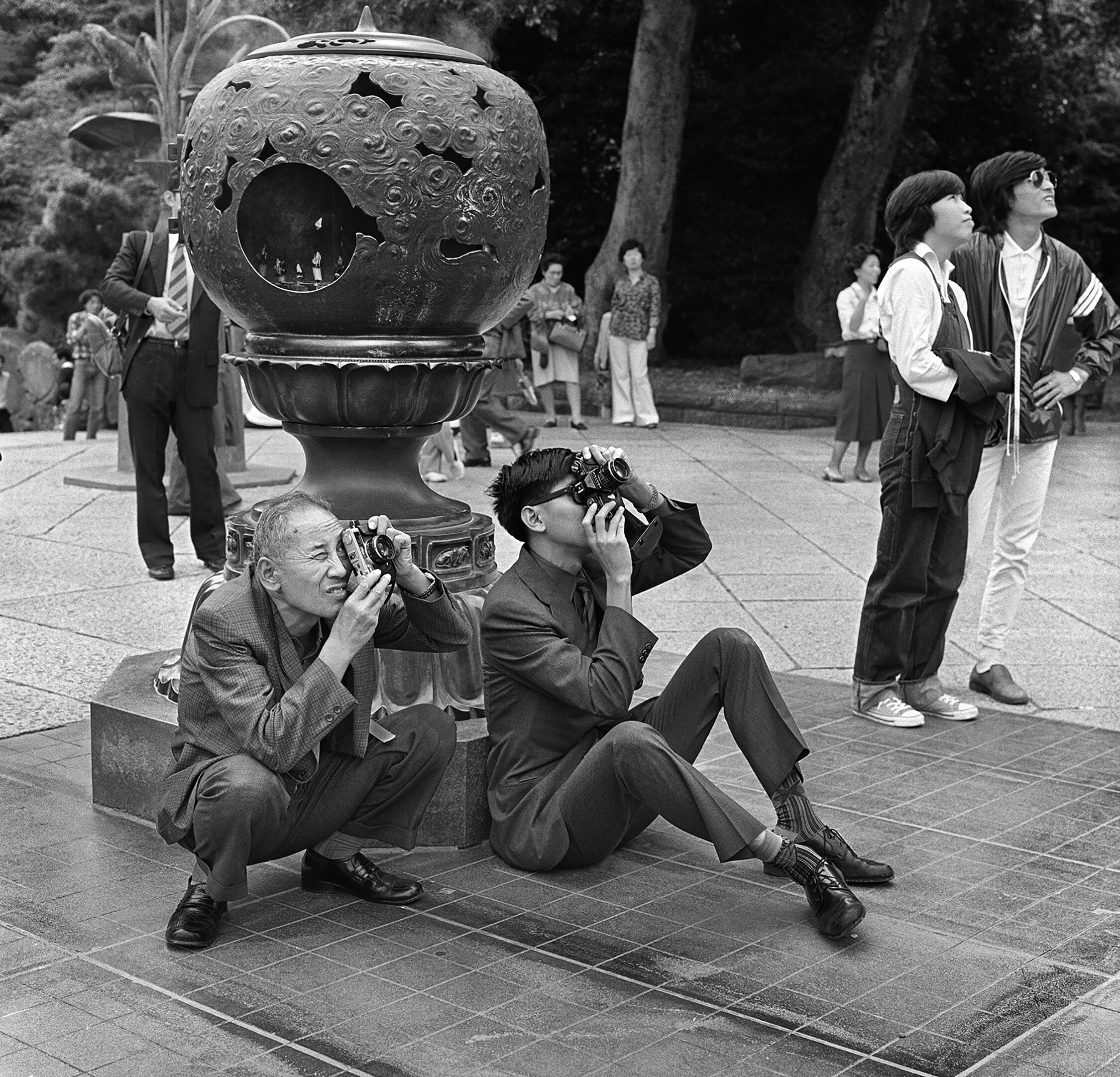 Shooting the Daibutsu (Great Buddha), Shōjōsen-ji Temple, Kamakura, September 1977.
