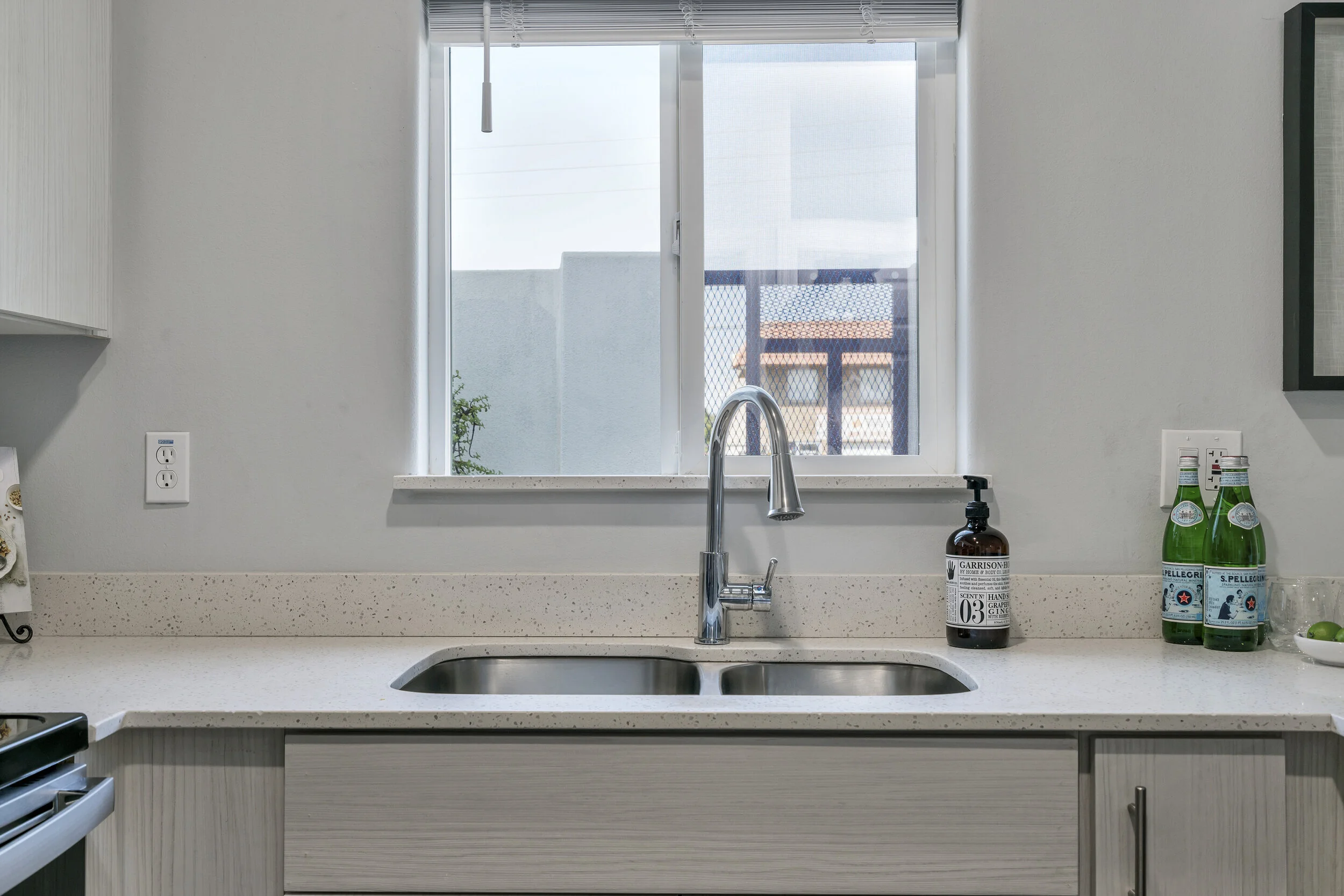 10_15350_N_29th_St0217_mls.jpg