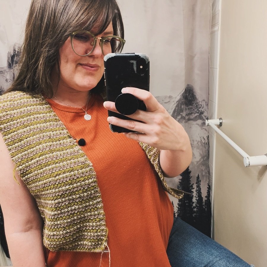 My most favourite far of any new sweater design &mdash; the first try on ✨

This will eventually become an old man grandpa cardigan, but right now it&rsquo;s just a jaunty vest! 

I&rsquo;m using three colours of Tukuwool from @woolandwavesyarnstore,