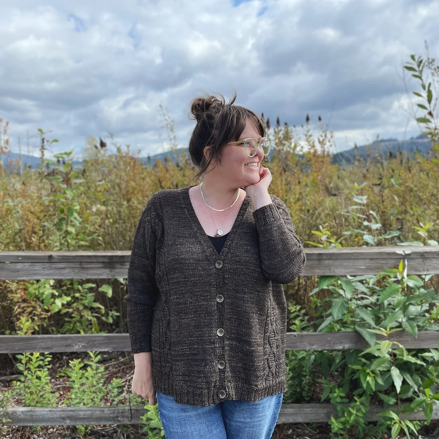 I have a new pattern that is juuuust about ready to publish. Do you think I&rsquo;ll be able to release it before Knit City this weekend? 😂 

Everyone knows I love a good last minute deadline!! 

🩶Ashcroft Cardigan knit with @fidleydyeworks Merino 