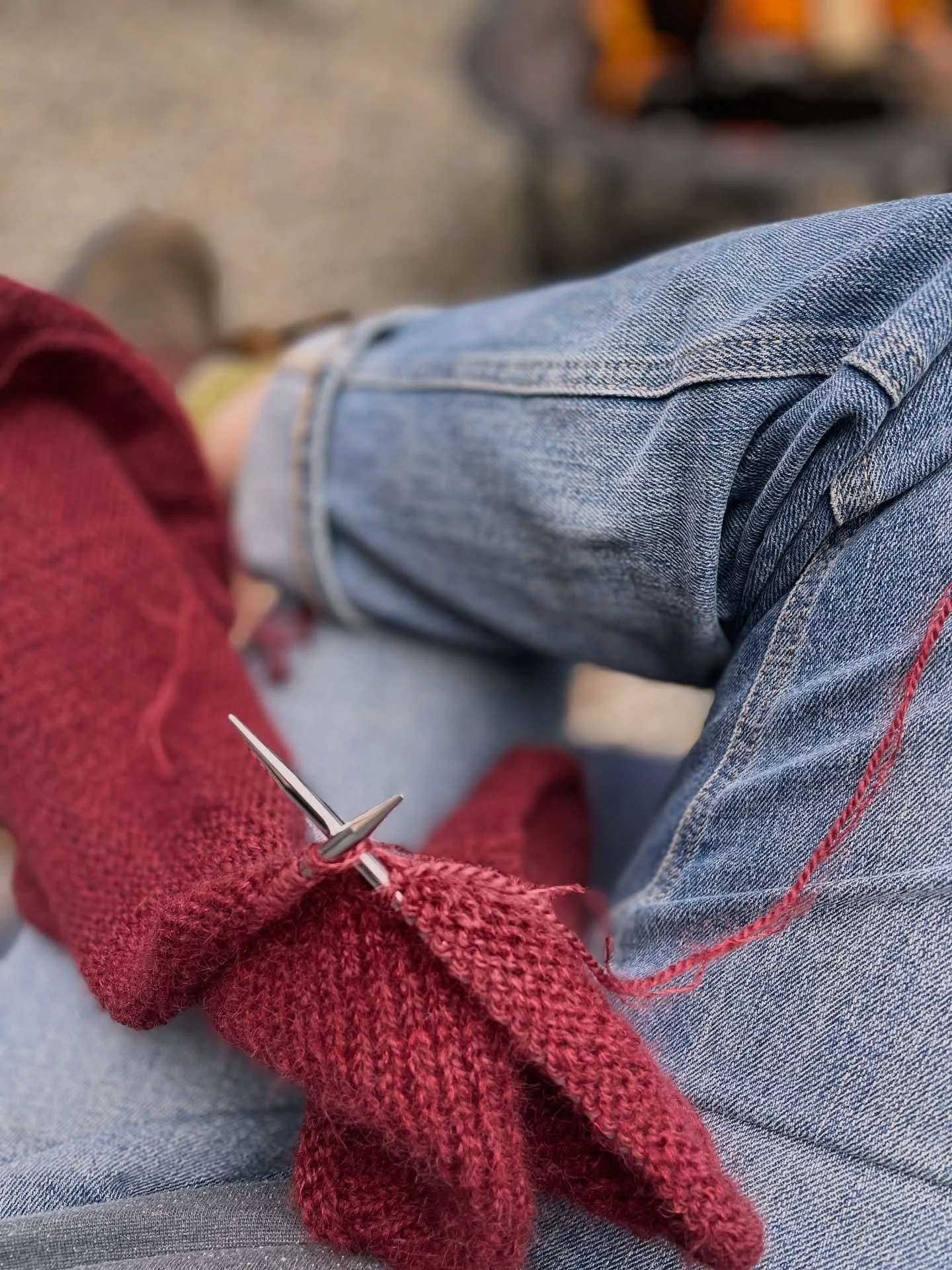 No better way to spend Family Day than arts and crafts around a campfire 🔥 

I&rsquo;m working on my freshly cast on Rosie Sweater and Georgia&rsquo;s making friendship bracelets. 

Best day. 🩷