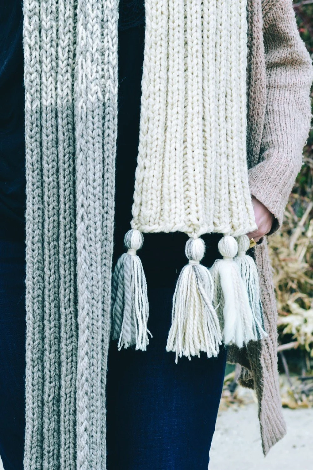 Shale-Scarf_portrait2.jpg
