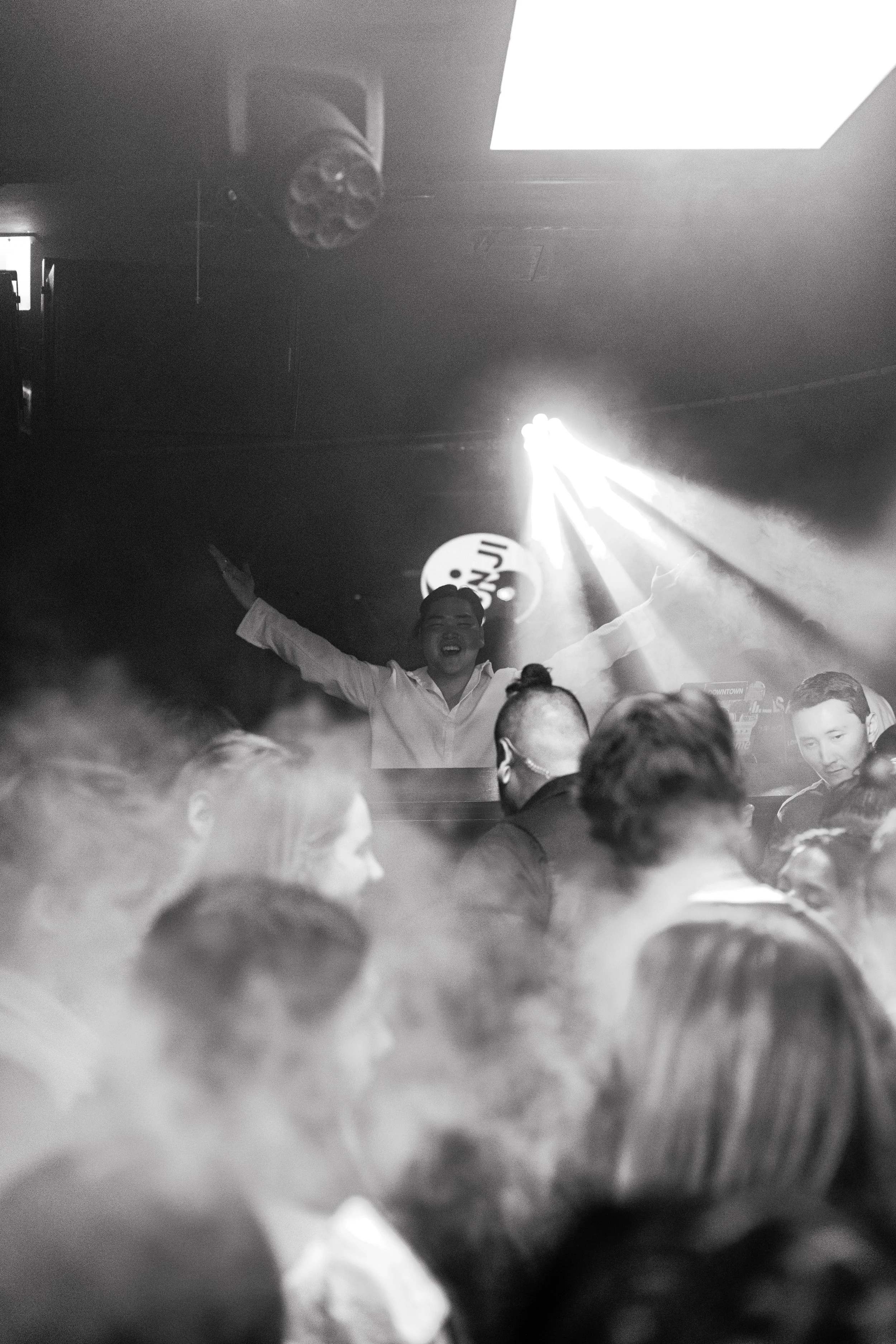 031124_Jonji_ElectricHotel_076.jpg