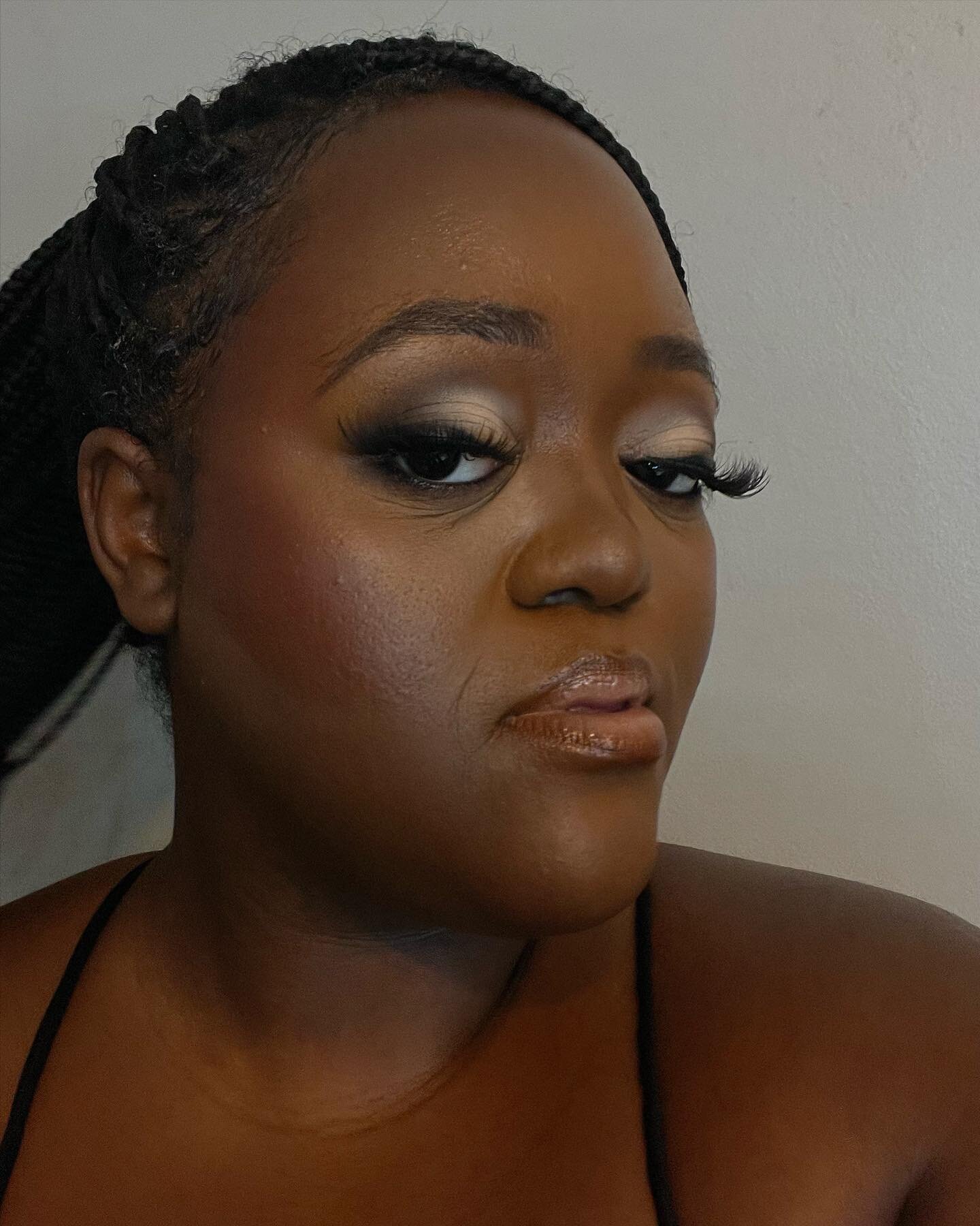 pov @craftedbychi.llc makeup looks good in all lighting. book w/my code: chris15 to save on ur next beat ❤️

#craftedbychi #thatgirlchristelle #atlmua #atlantamakeupartist #mariettamua #mariettamua #atlantabridalmakeup #atlblackownedbusiness