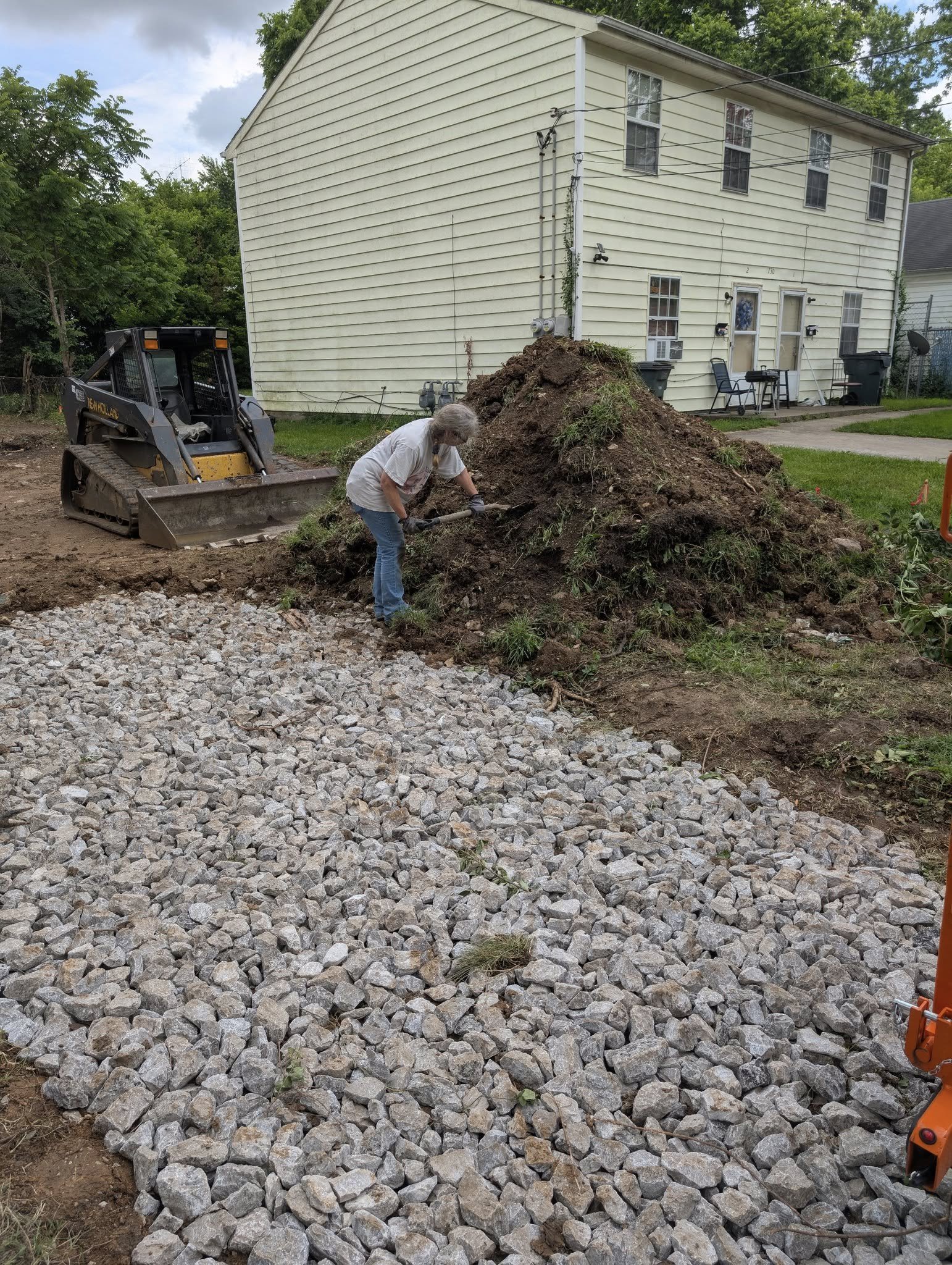 laura digging at florence.jpg