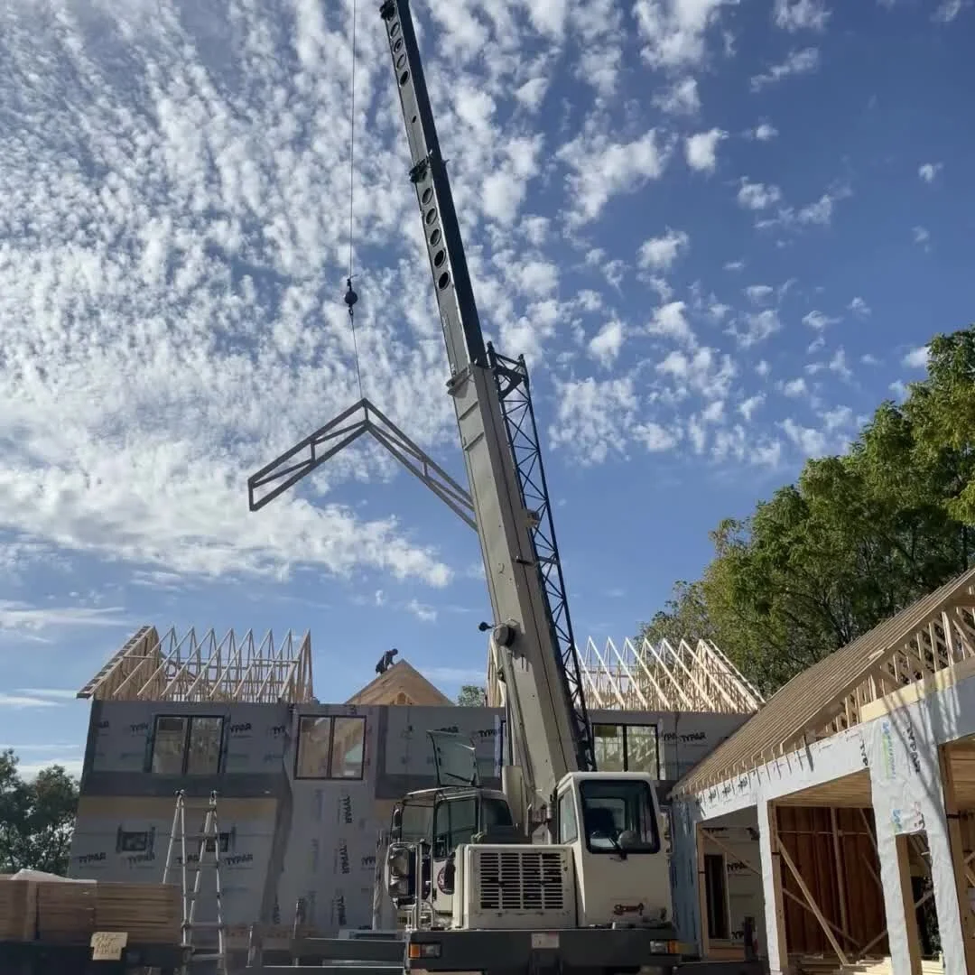 NEIRA Custom Homes - Fiorella Neira