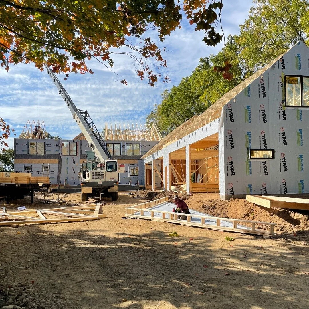 NEIRA Custom Homes - Fiorella Neira