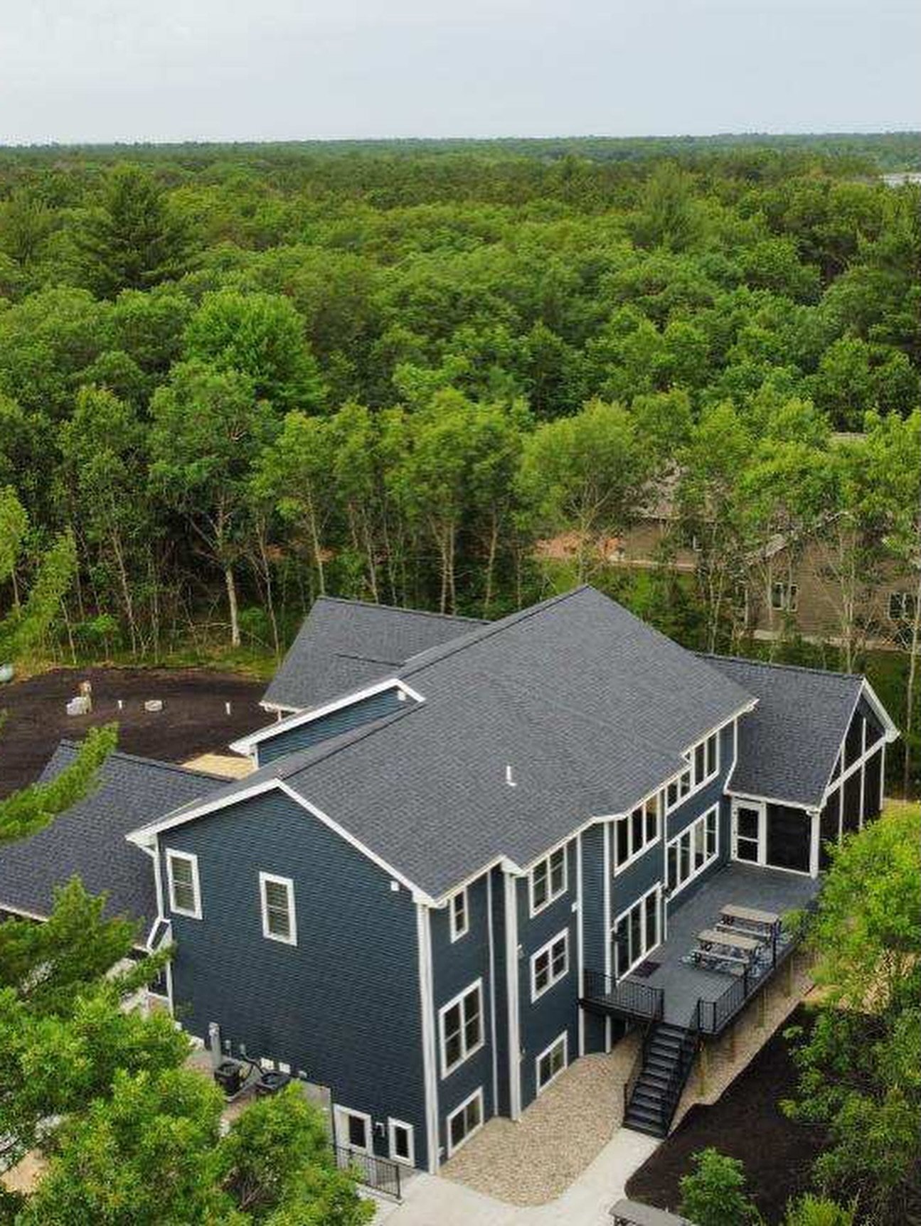 From blueprint to dream retreat come true. ✨
A custom home designed for comfort, beauty, and the moments that matter most. This one turned out truly special. 🏡
