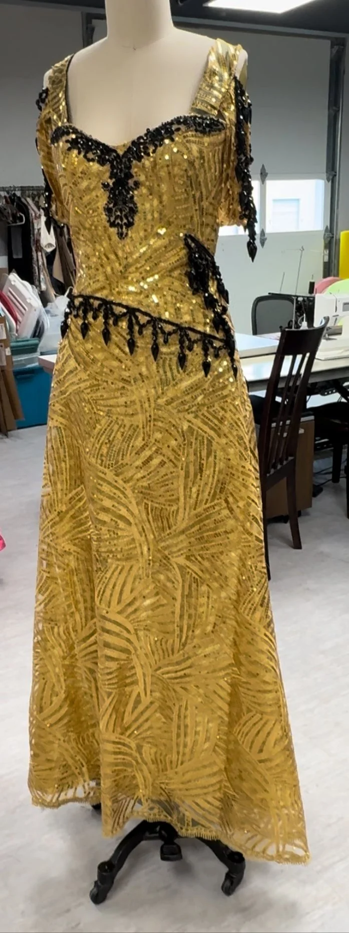 This dress was designed and constructed for the ASG’s Women in Gold: President’s Challenge (2025).
Created in response to the challenge’s theme, the garment celebrates innovation, craftsmanship, and the transformative power of design. Through thought